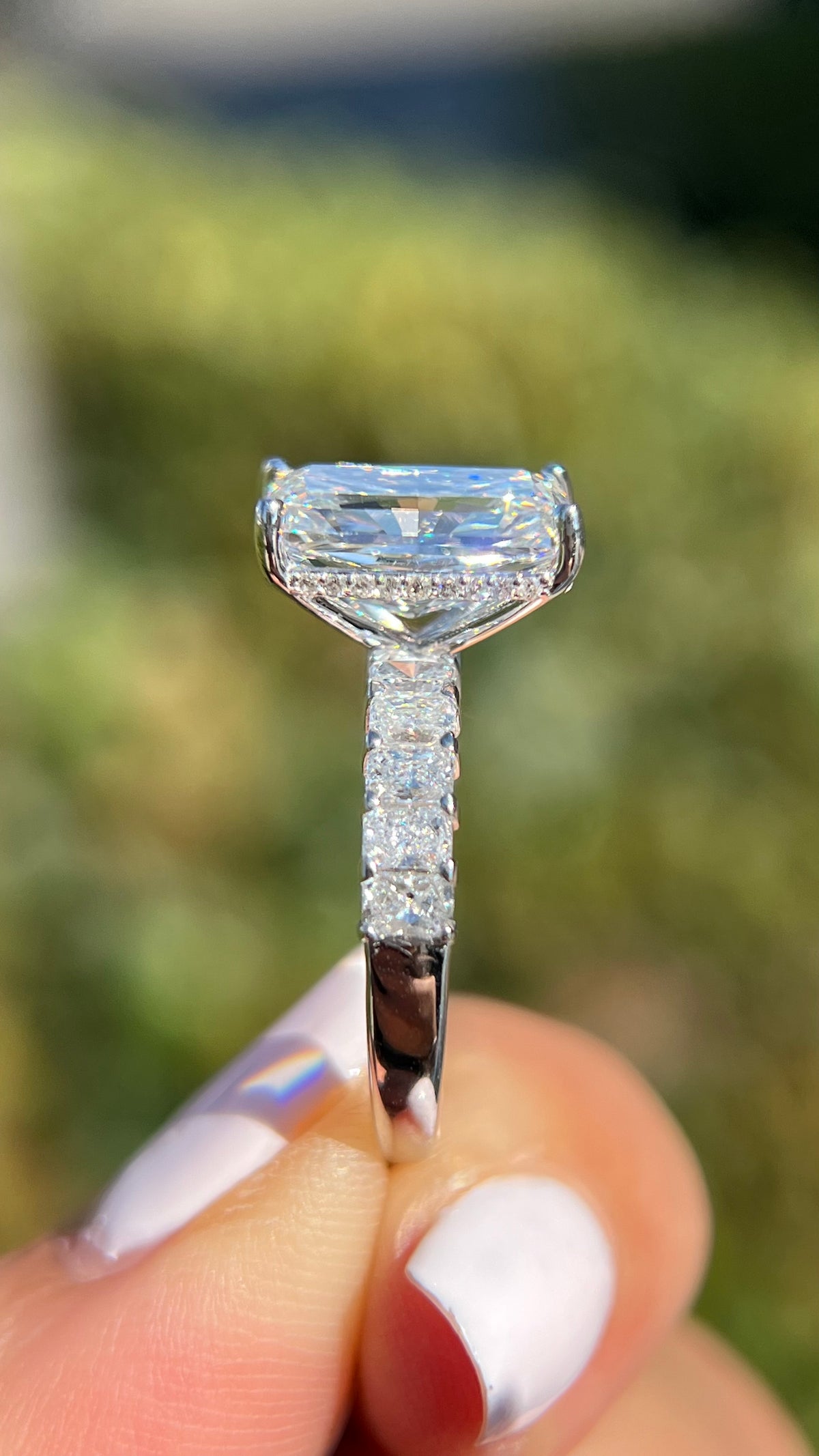 Reyna 4.09ct E-VS1 Radiant Cut Lab Grown Diamond Engagement Ring 14K Gold