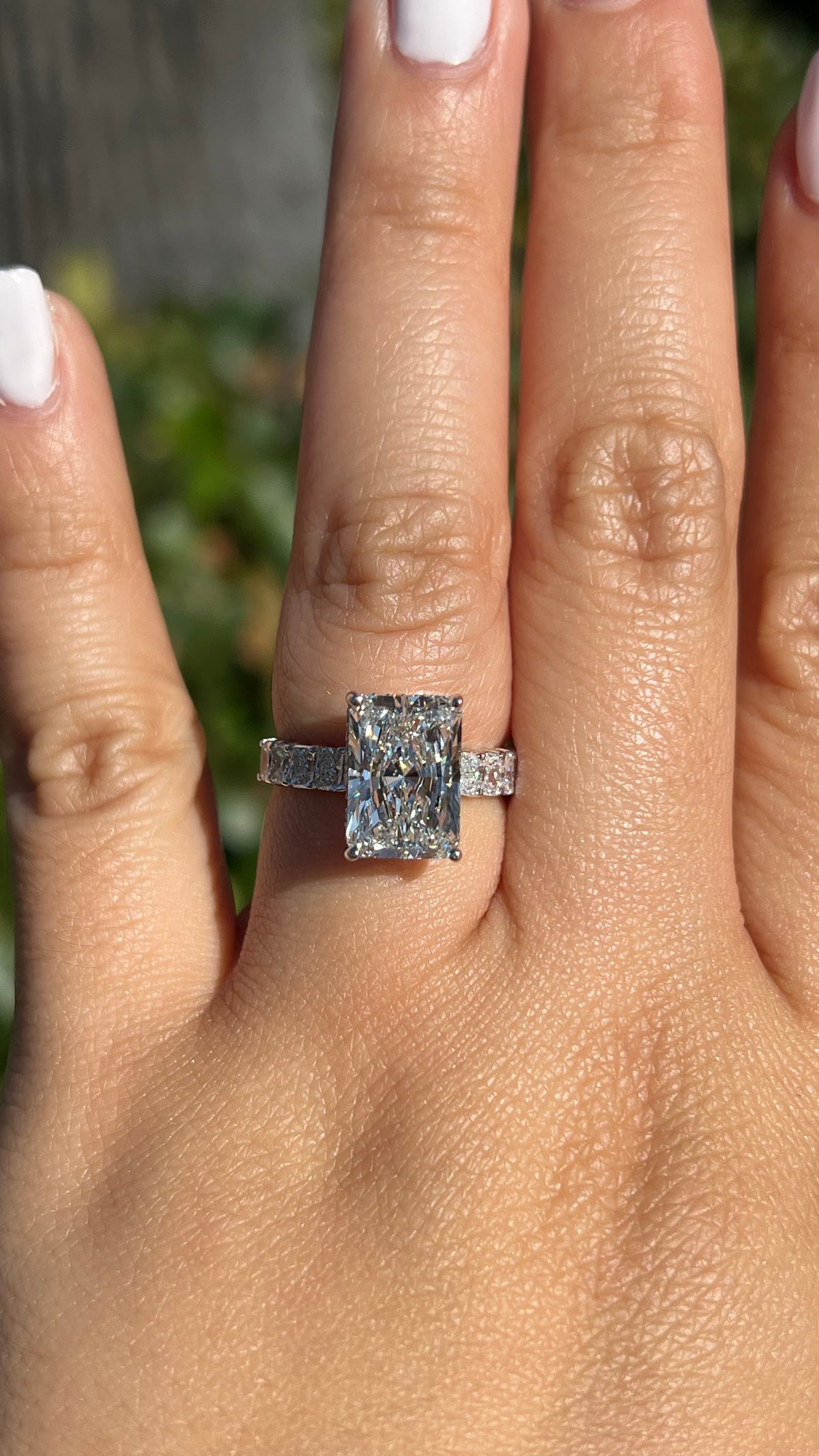 Reyna 4.09ct E-VS1 Radiant Cut Lab Grown Diamond Engagement Ring 14K Gold