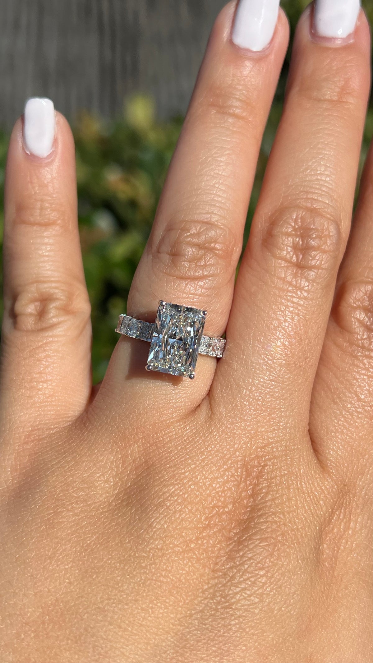 Reyna 4.09ct E-VS1 Radiant Cut Lab Grown Diamond Engagement Ring 14K Gold