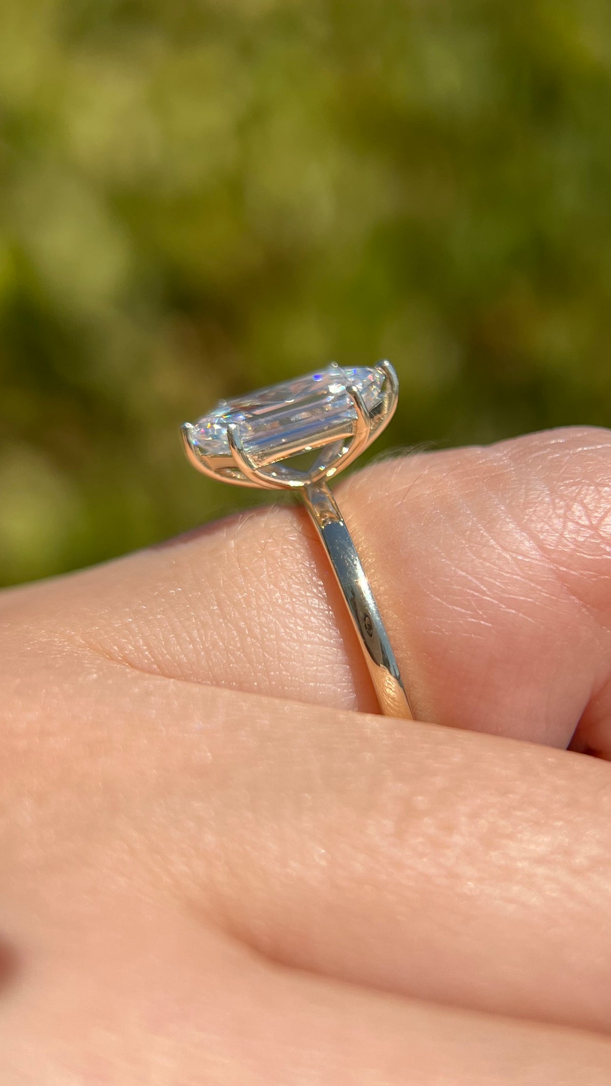 Evie 2.28ct E-VS1 Hexagon Cut Lab Grown Diamond Engagement Ring 14K Gold