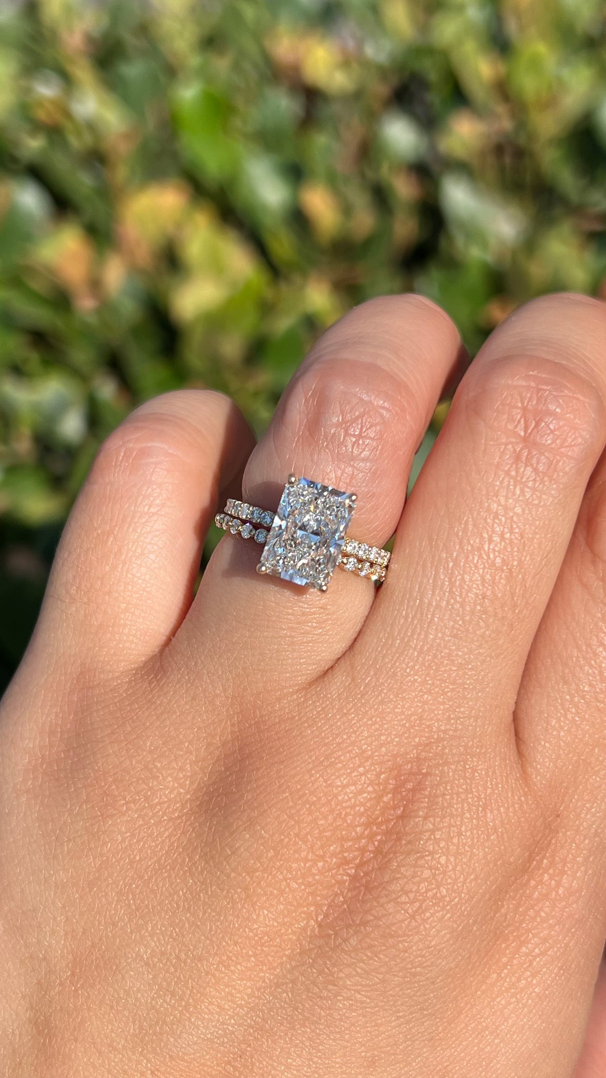 Jenni 3.53ct F-VS1 Radiant Cut Lab Grown Diamond Engagement Ring 14K Gold