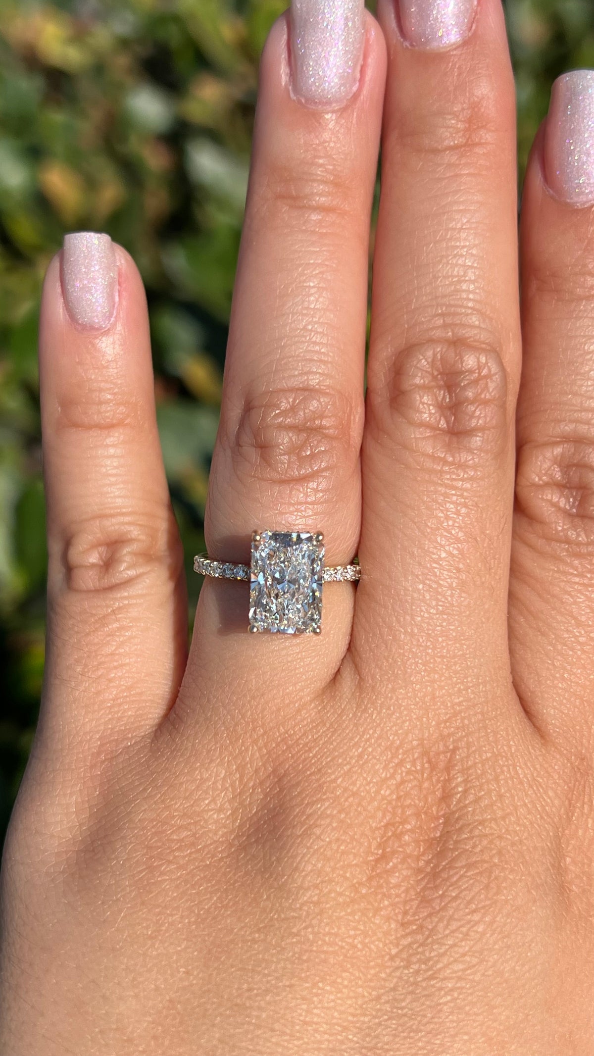 Jenni 3.53ct F-VS1 Radiant Cut Lab Grown Diamond Engagement Ring 14K Gold