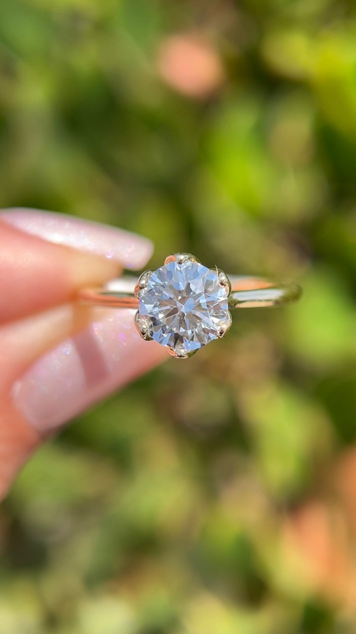 Ivy Tulip Prongs 1.41ct E-VS1 Round Cut Lab Grown Diamond Engagement Ring 14K Gold