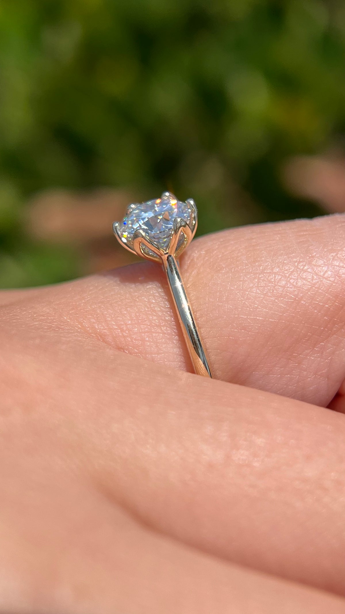 Ivy Tulip Prongs 1.41ct E-VS1 Round Cut Lab Grown Diamond Engagement Ring 14K Gold