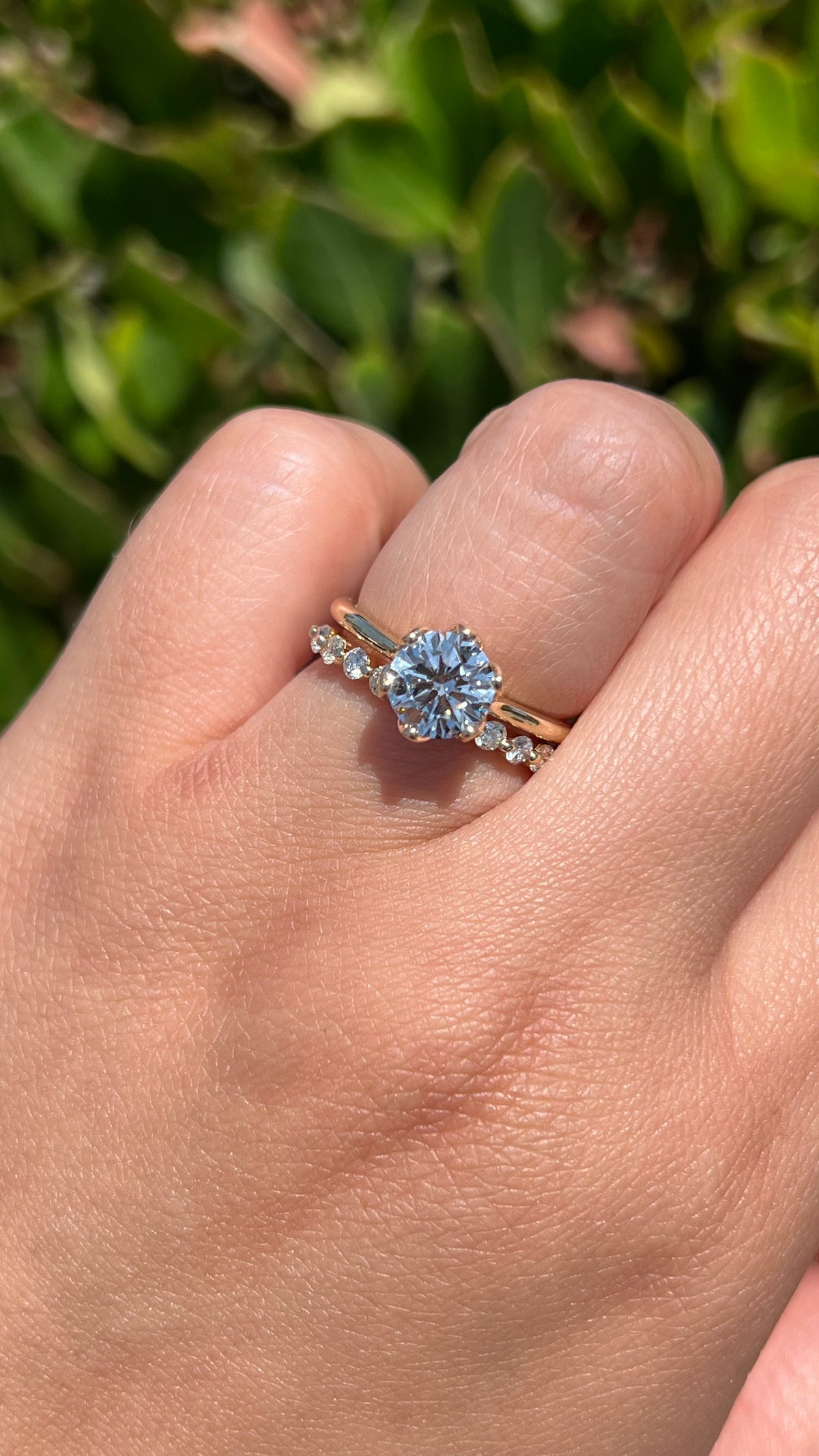 Ivy Tulip Prongs 1.41ct E-VS1 Round Cut Lab Grown Diamond Engagement Ring 14K Gold