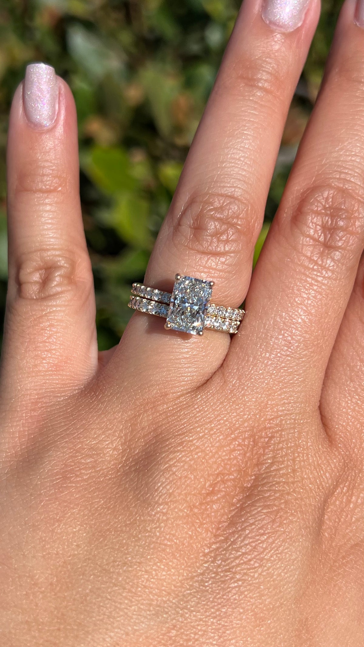 Jada 2.26ct E-VS1 Radiant Cut Lab Grown Diamond Engagement Ring 14K Gold