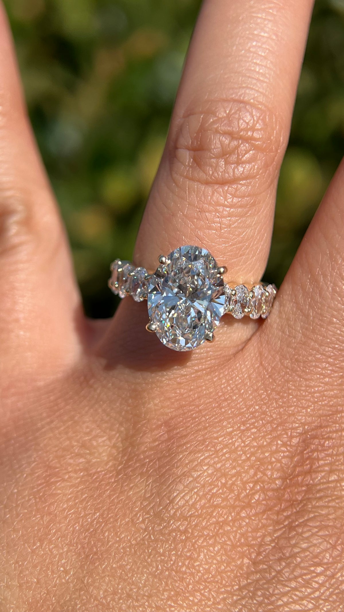 Olivia 4.58ct E-VS1 Oval Cut Lab Grown Diamond Engagement Ring 14K Gold