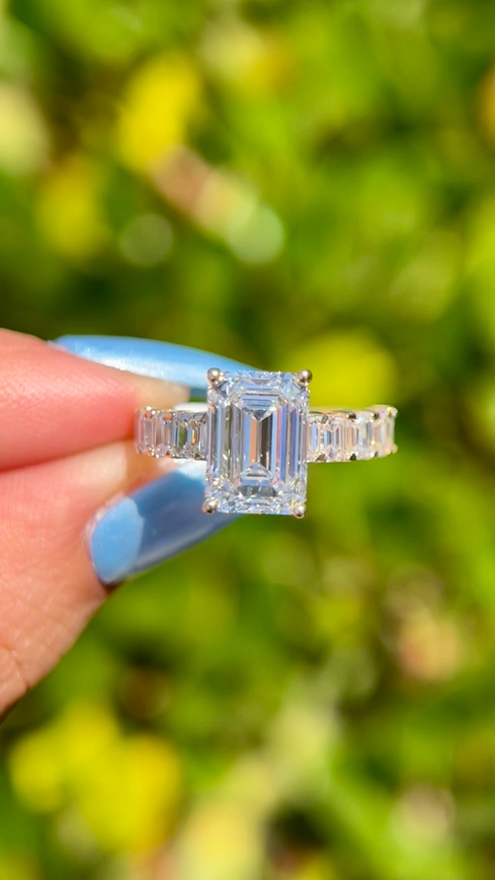 Ember 4.03ct E-VS1 Emerald Cut Lab Grown Diamond Engagement Ring 14K Gold