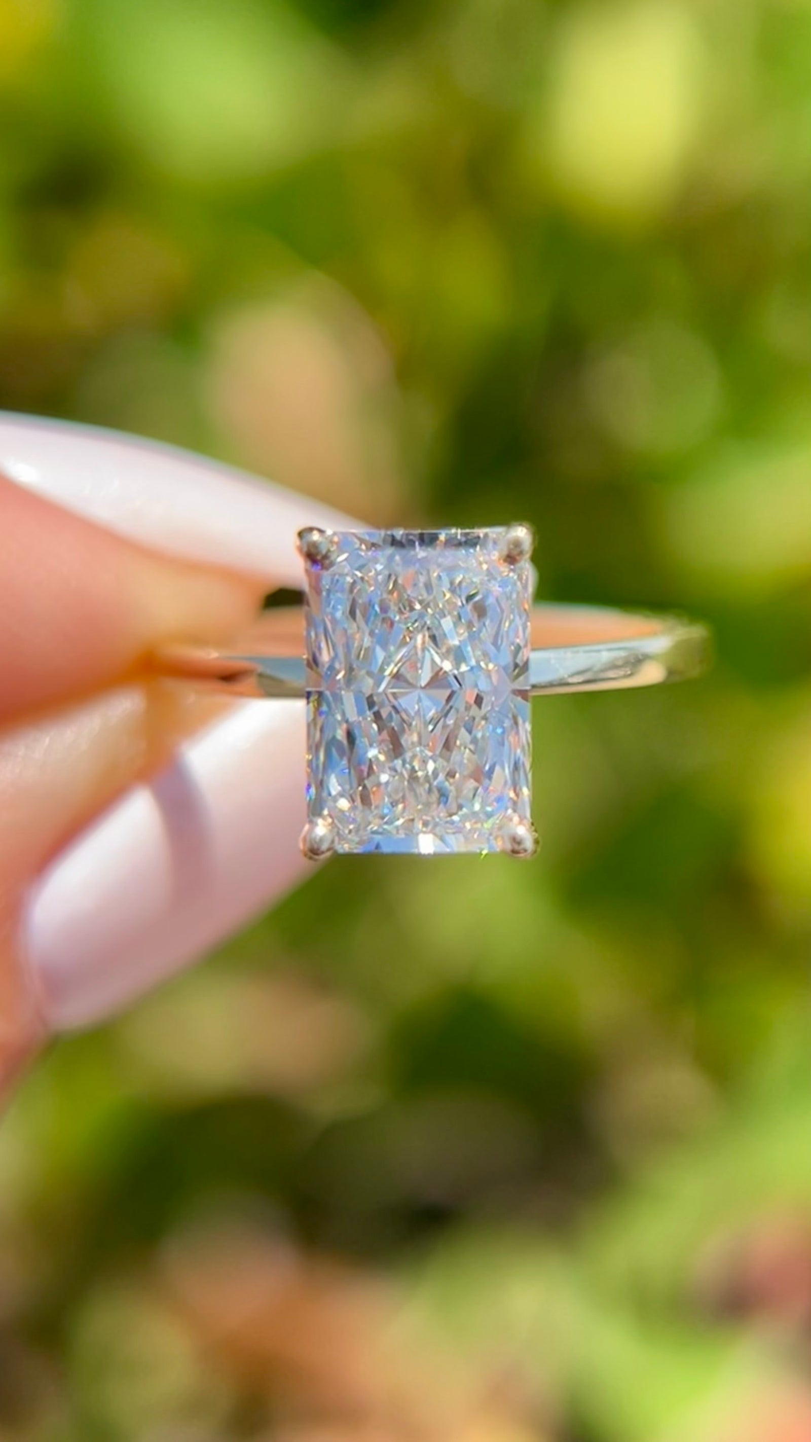 Evie 2.92ct F-VS1 Radiant Cut Lab Grown Diamond Engagement Ring 14K Gold