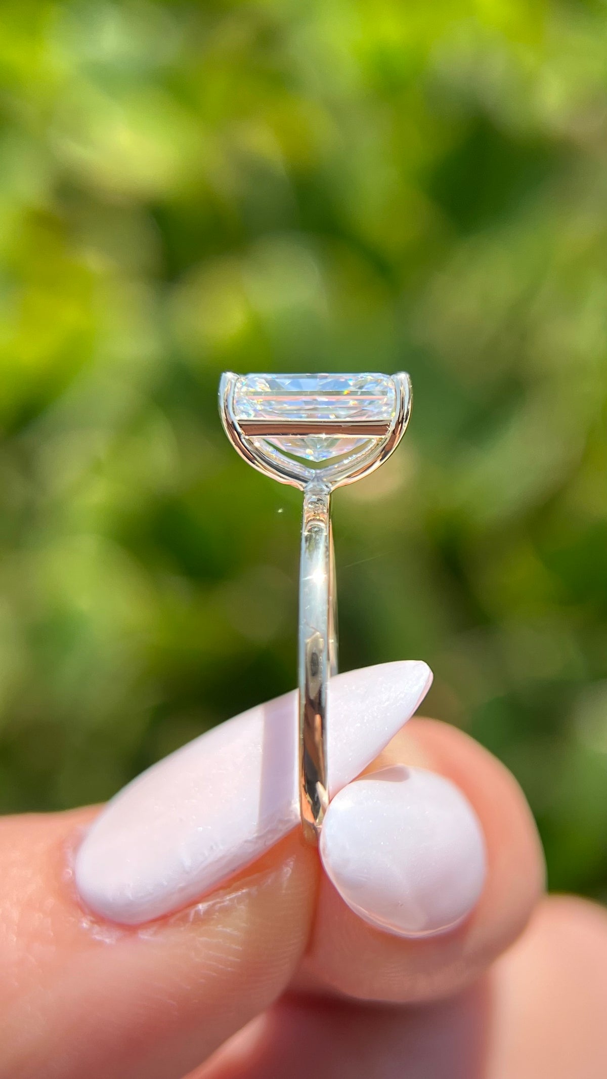 Evie 2.92ct F-VS1 Radiant Cut Lab Grown Diamond Engagement Ring 14K Gold