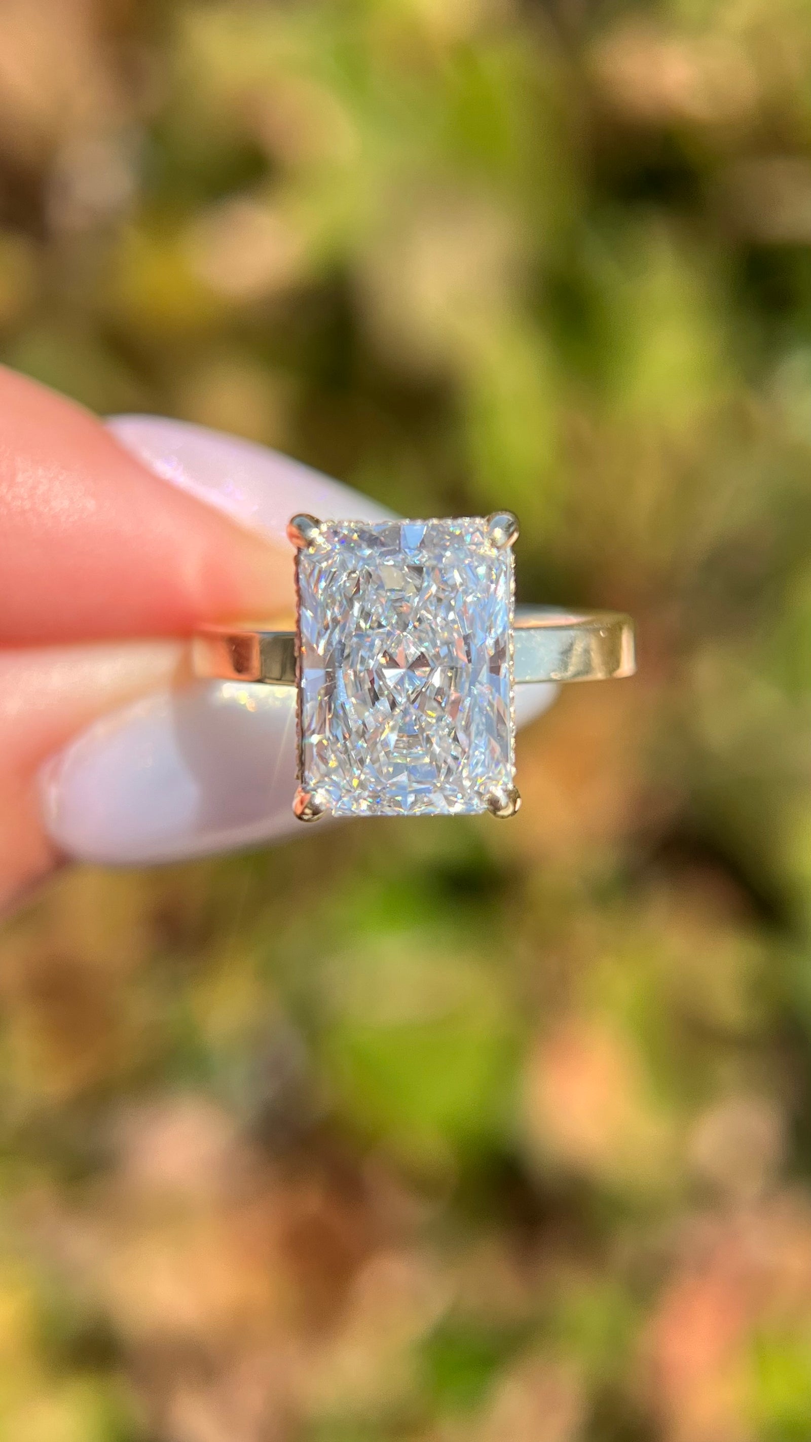 Andi 4.76ct E-VS1 Radiant Cut Lab Grown Diamond Engagement Ring 14K Gold