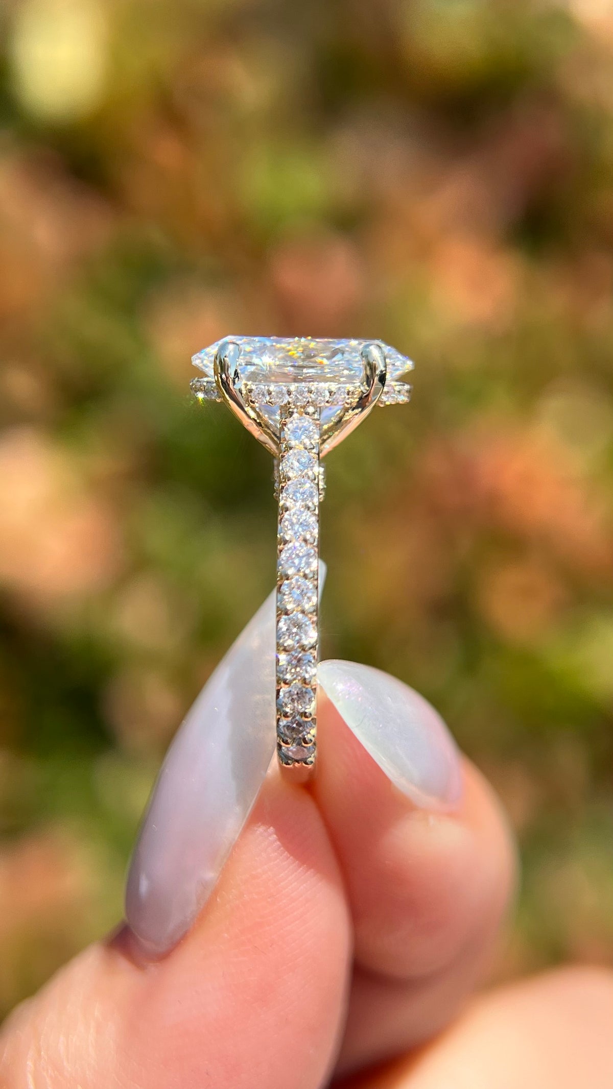 Jodi 4.03ct E-VS1 Oval Cut Lab Grown Diamond Engagement Ring 14K Gold