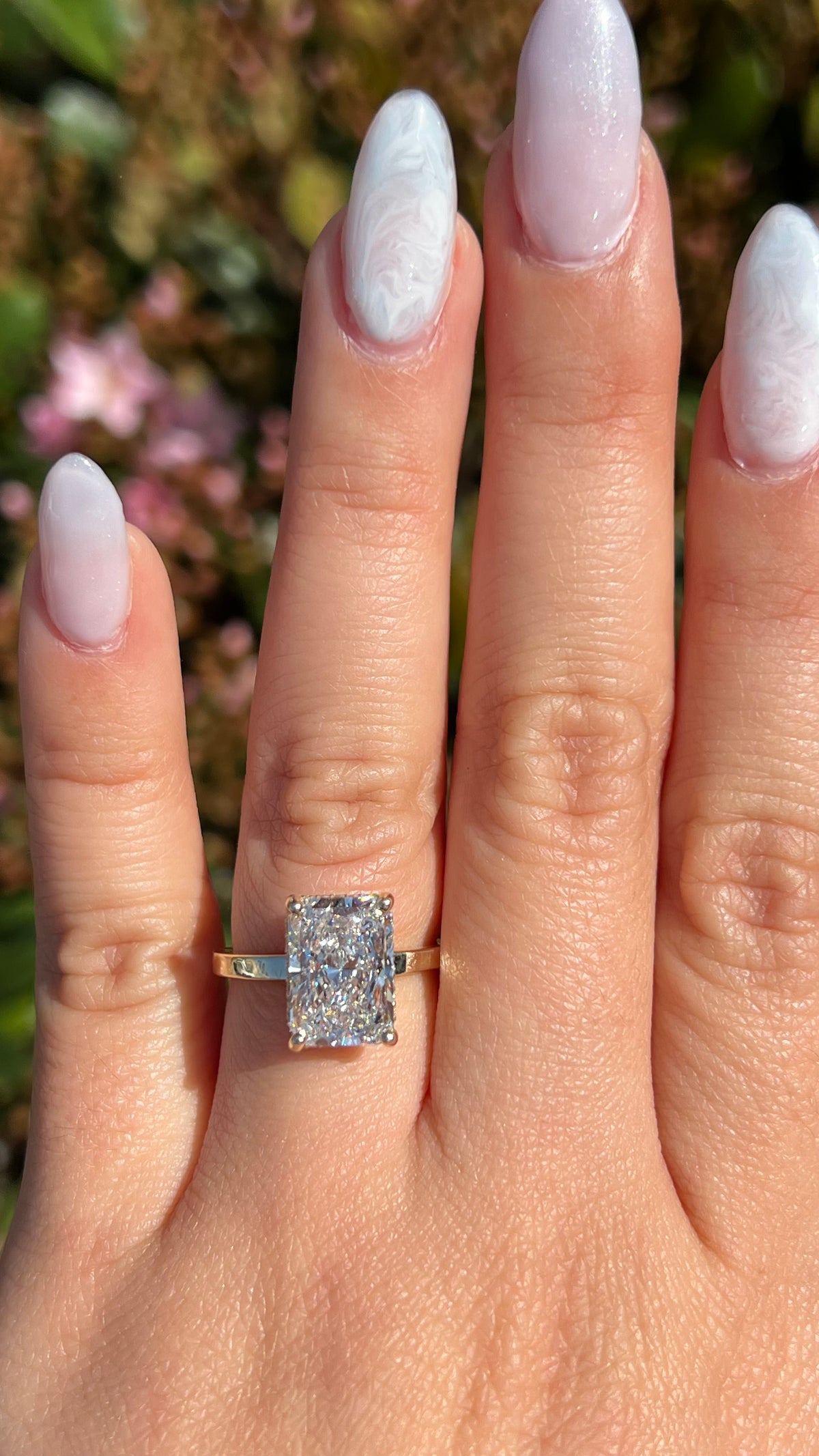 Kiana 4.09ct E-VS1 Radiant Cut Lab Grown Diamond Engagement Ring 14K Gold