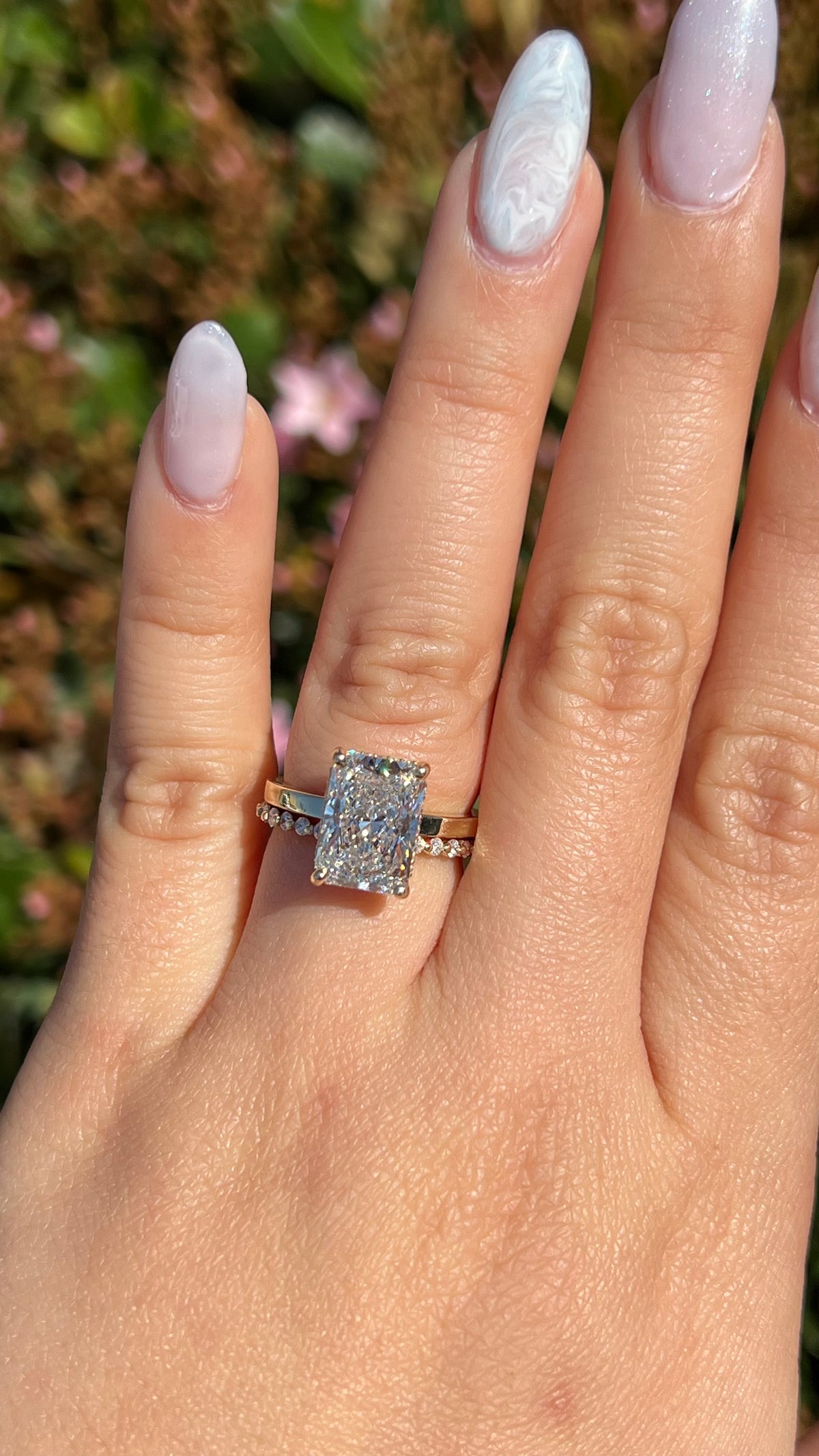 Kiana 4.09ct E-VS1 Radiant Cut Lab Grown Diamond Engagement Ring 14K Gold