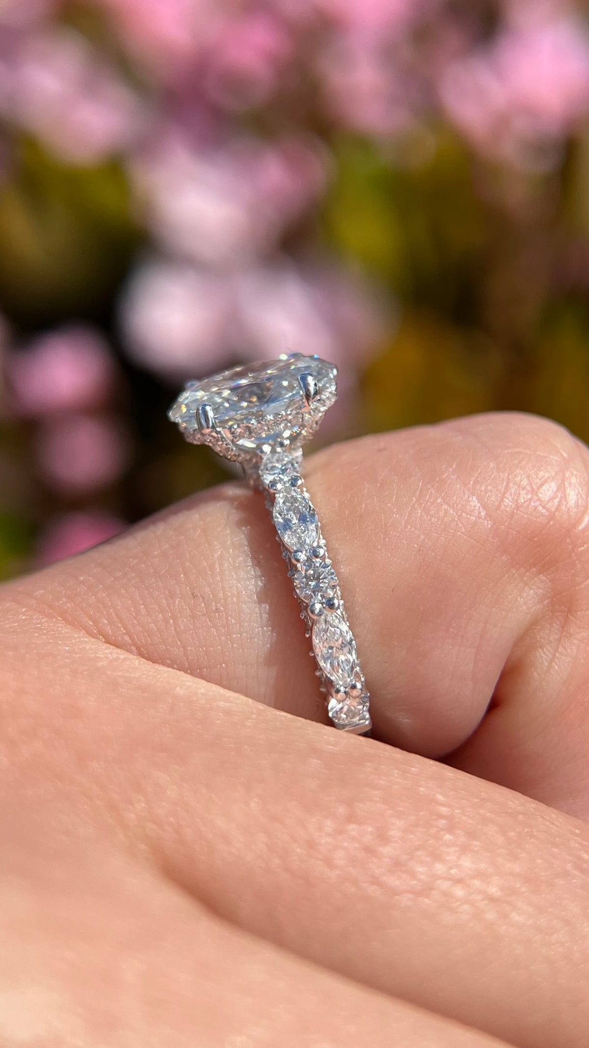 Misty 2.41ct E-VS1 Oval Cut Lab Grown Diamond Engagement Ring 14K Gold