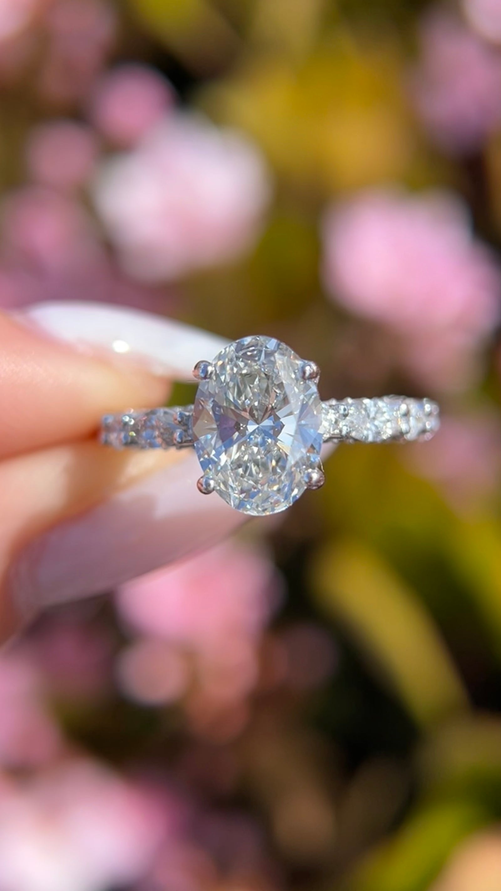 Misty 2.41ct E-VS1 Oval Cut Lab Grown Diamond Engagement Ring 14K Gold