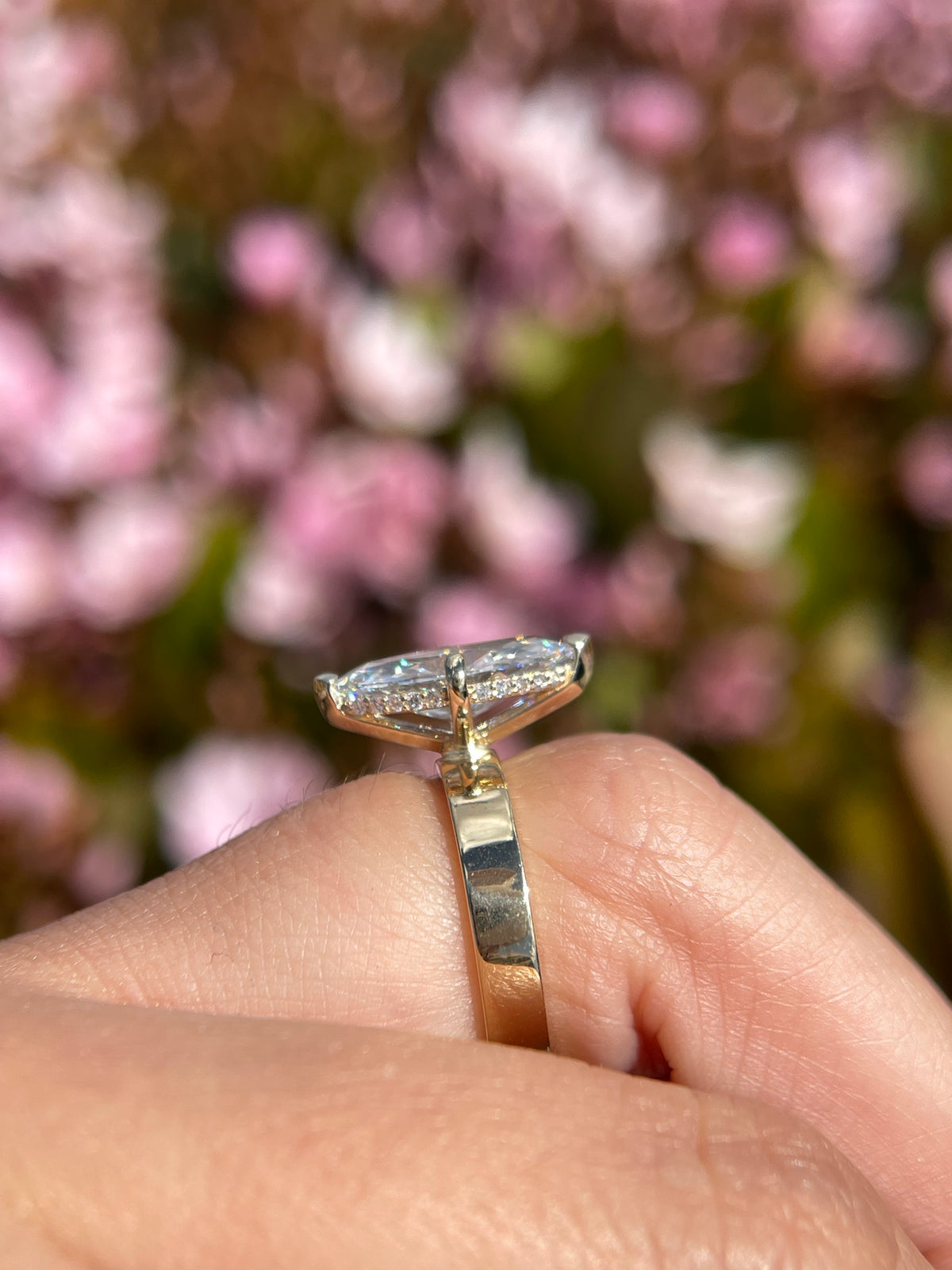 Andrea 2.31ct E-VS1 Marquise Cut Lab Grown Diamond Engagement Ring 14K Gold