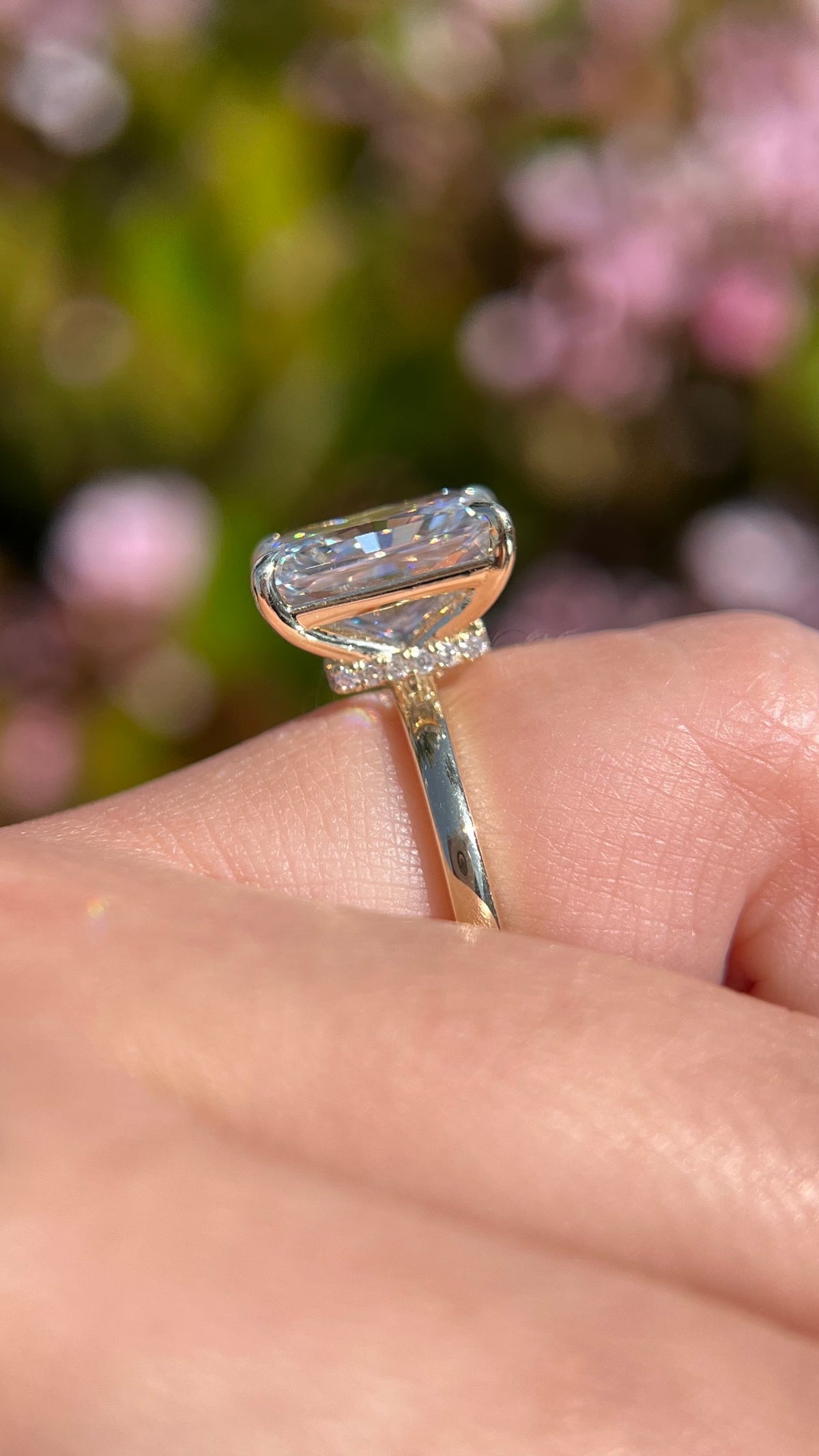 Andrea 5.77ct F-VS2 Radiant Cut Lab Grown Diamond Engagement Ring 14K Gold