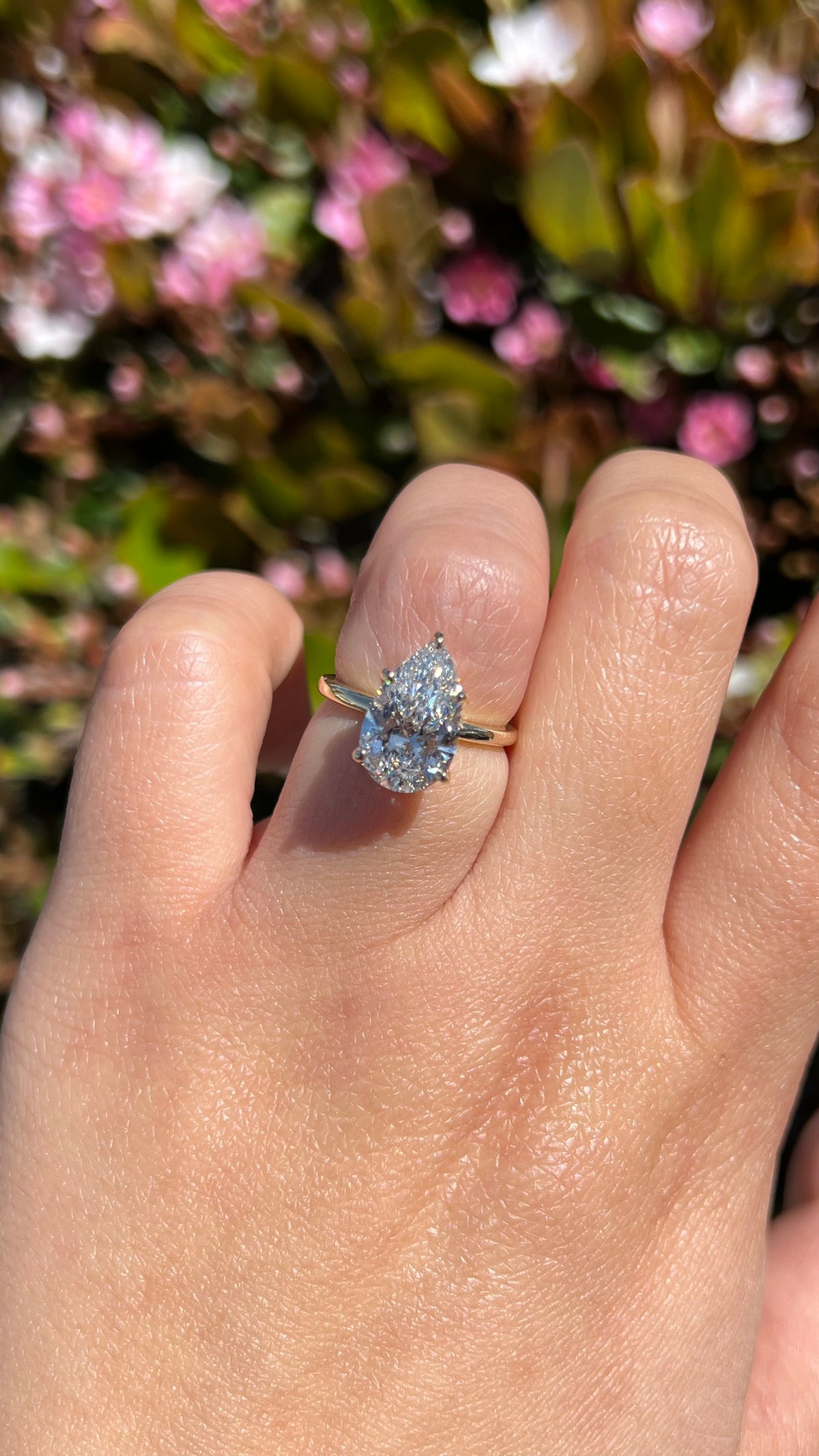 Sophi 3.10ct F-VS1 Pear Cut Lab Grown Diamond Engagement Ring 14K Gold