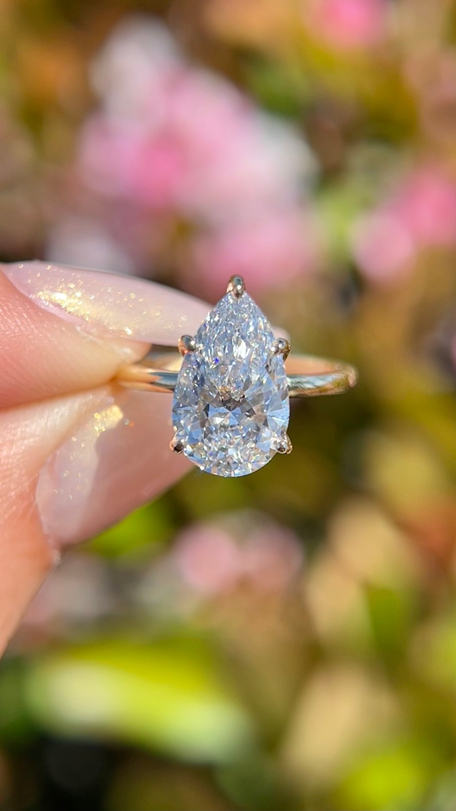 Sophi 3.10ct F-VS1 Pear Cut Lab Grown Diamond Engagement Ring 14K Gold