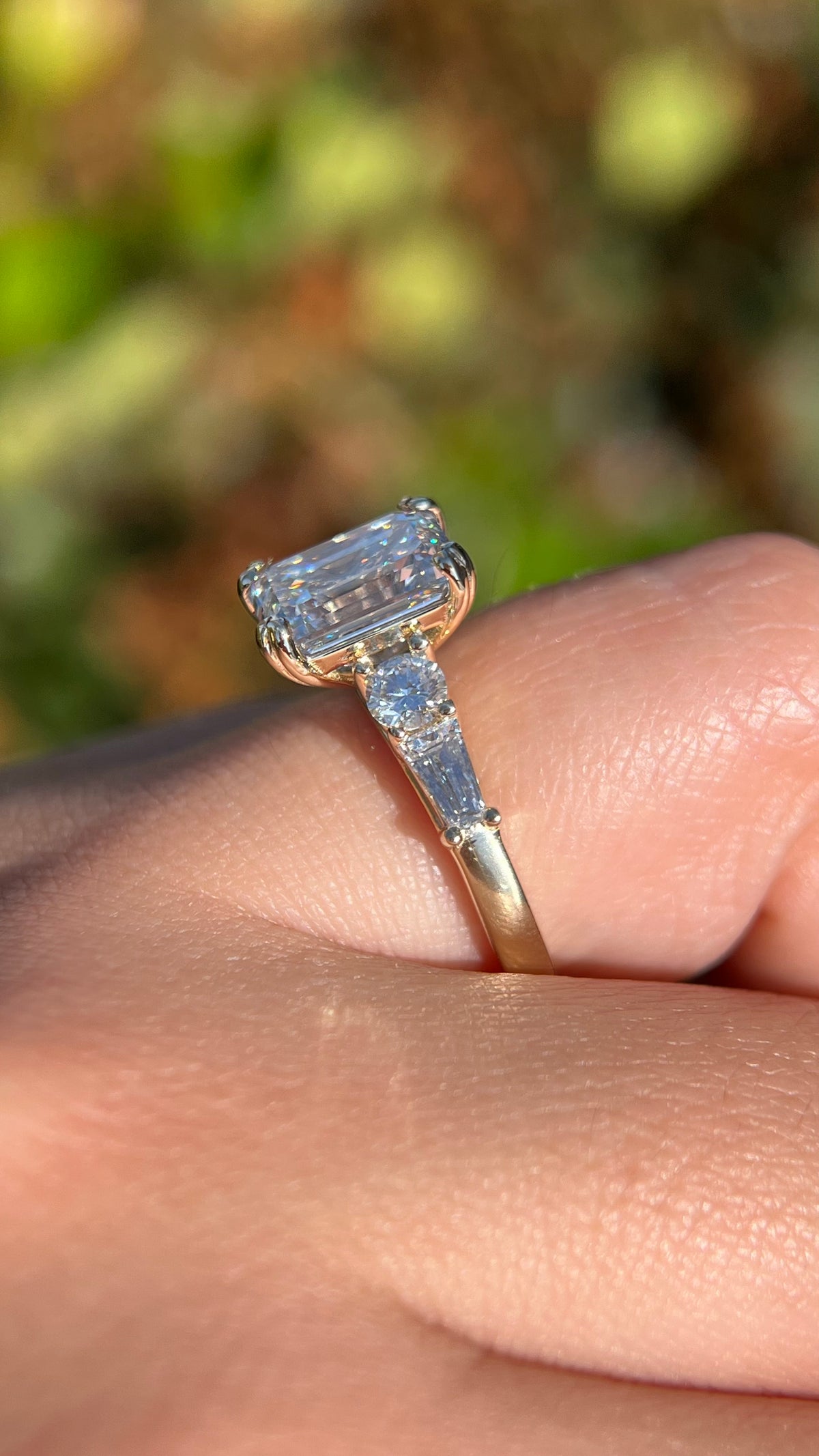 Blaire 3.10ct E-VS1 Emerald Cut Lab Grown Diamond Engagement Ring 14K Gold