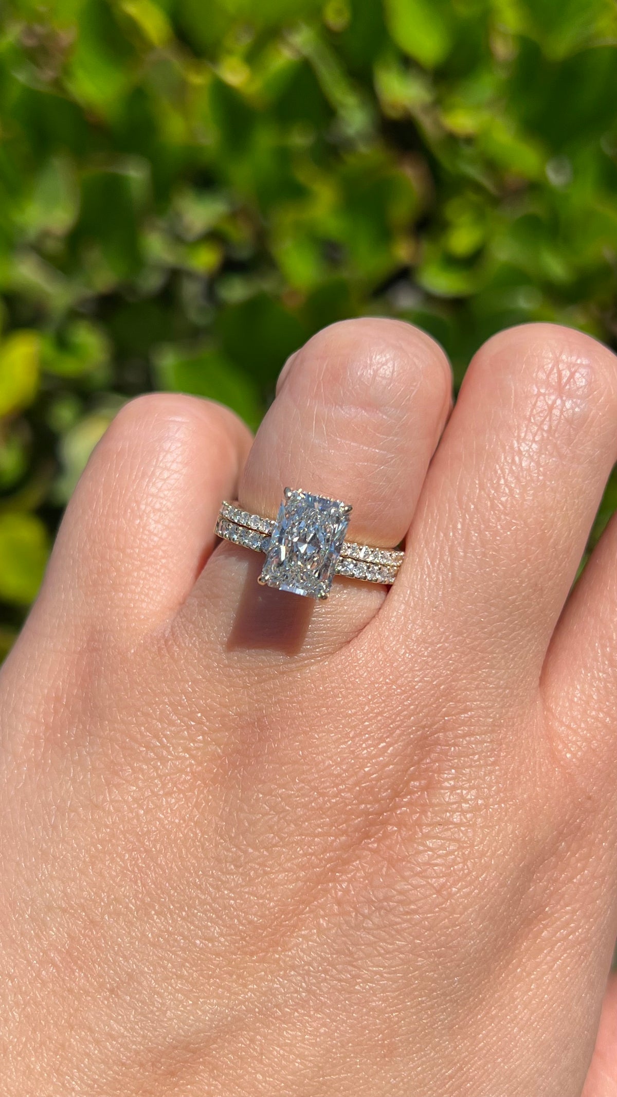 Jenni 2.55ct E-VS1 Radiant Cut Lab Grown Diamond Engagement Ring 14K Gold