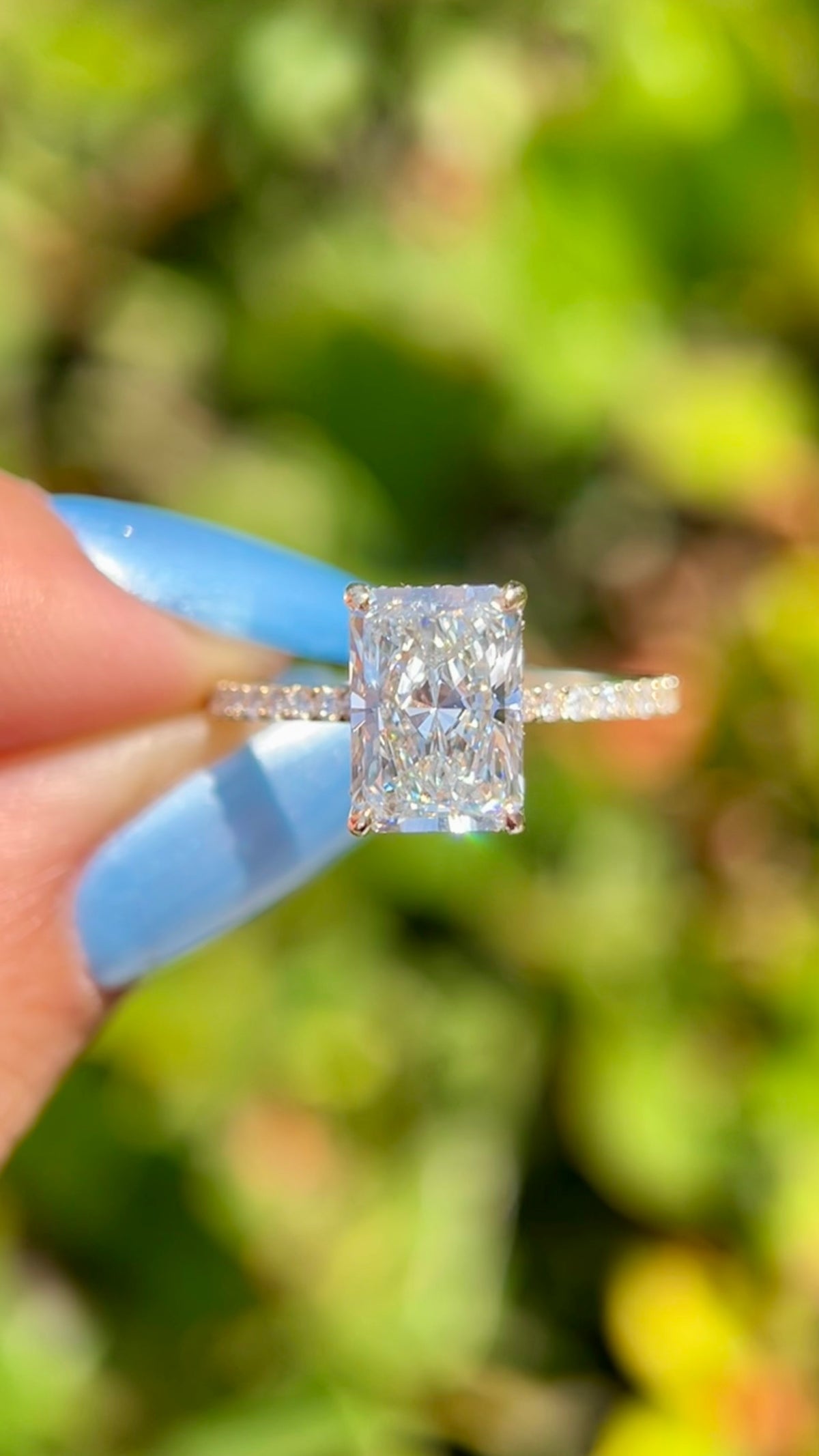 Jenni 2.55ct E-VS1 Radiant Cut Lab Grown Diamond Engagement Ring 14K Gold