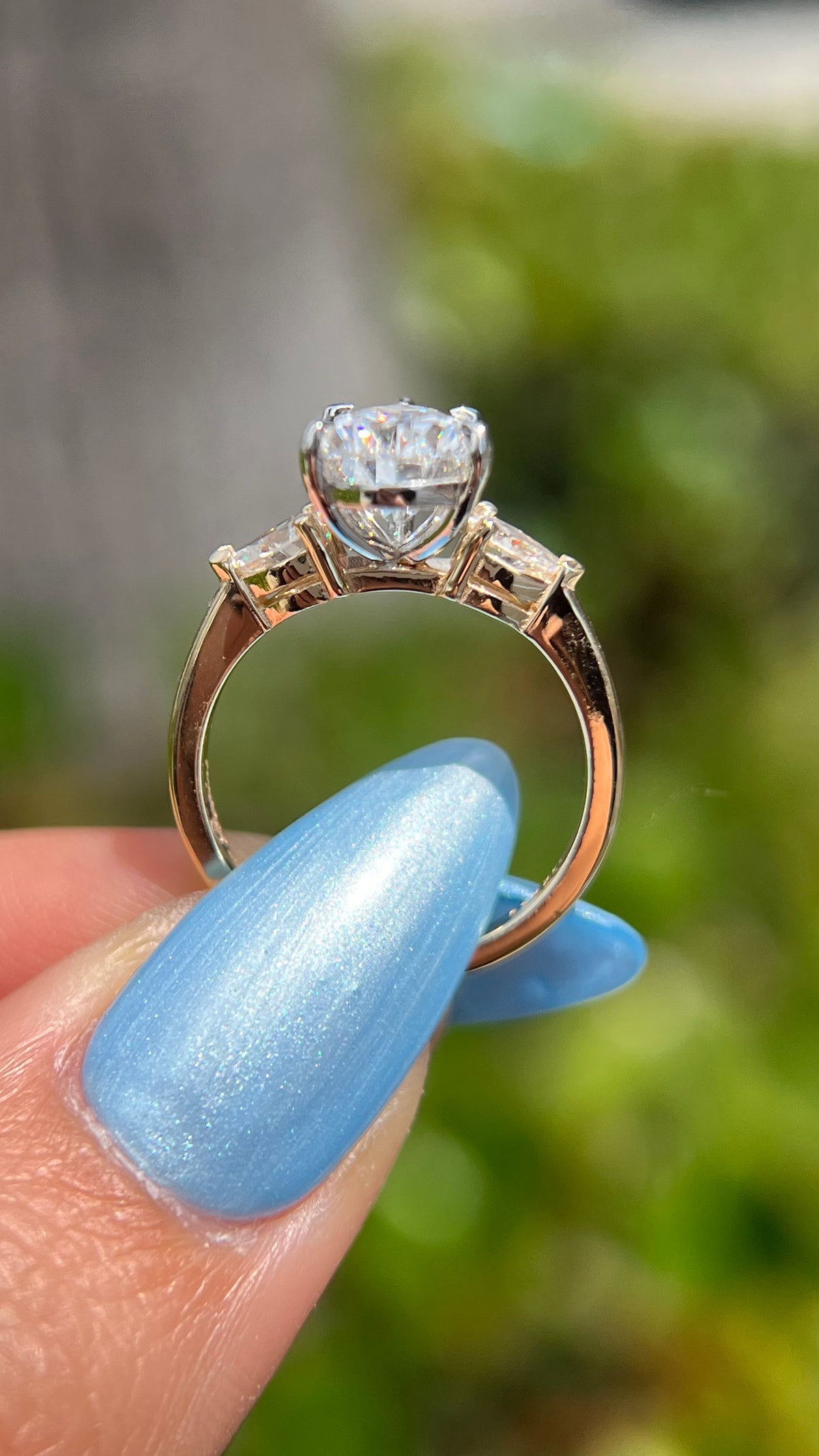 Pam 2.07ct  F-VS1 Pear Cut Lab Grown Diamond Engagement Ring 14K Gold