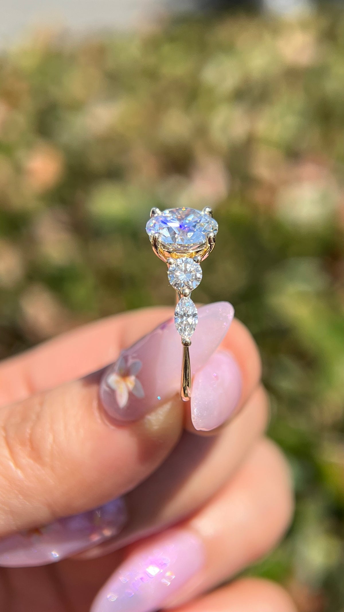 Melly 2.90ct E-VS1 Round Cut Lab Grown Diamond Engagement Ring 14K Gold