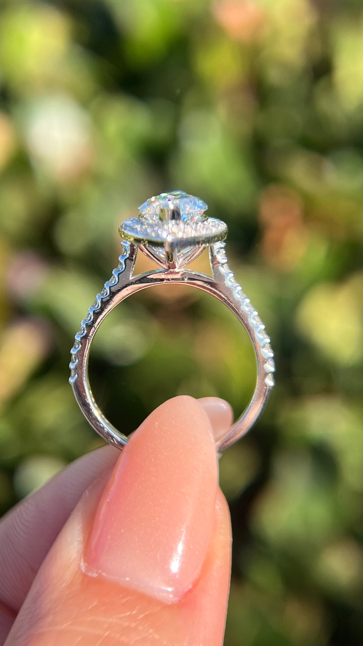 Lily 2.39ct E-VS1 Marquise Cut Lab Grown Diamond Engagement Ring 14K Gold