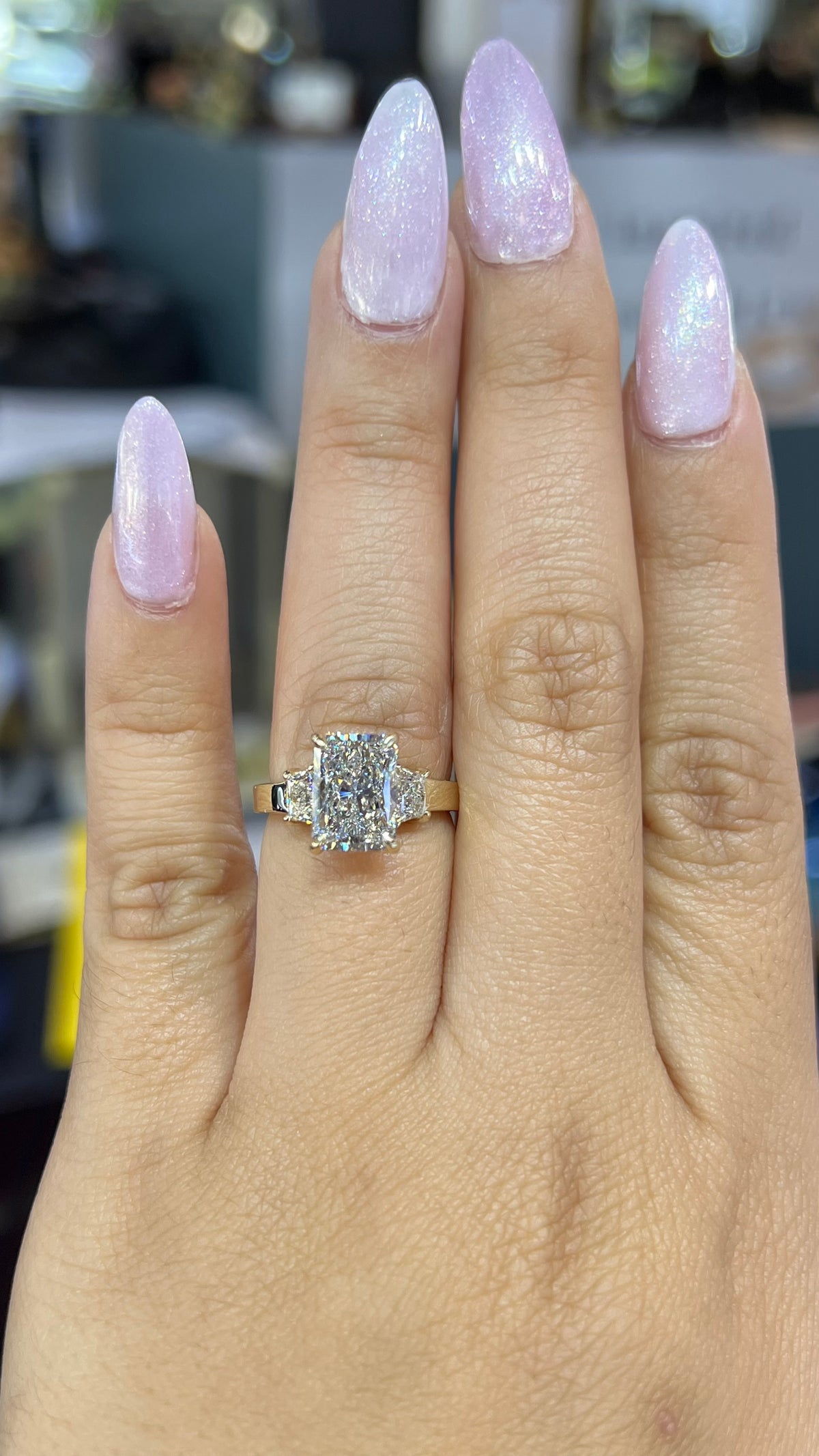 Shela 2.85ct F-VS1 Radiant Cut Lab Grown Diamond Engagement Ring 14K Gold