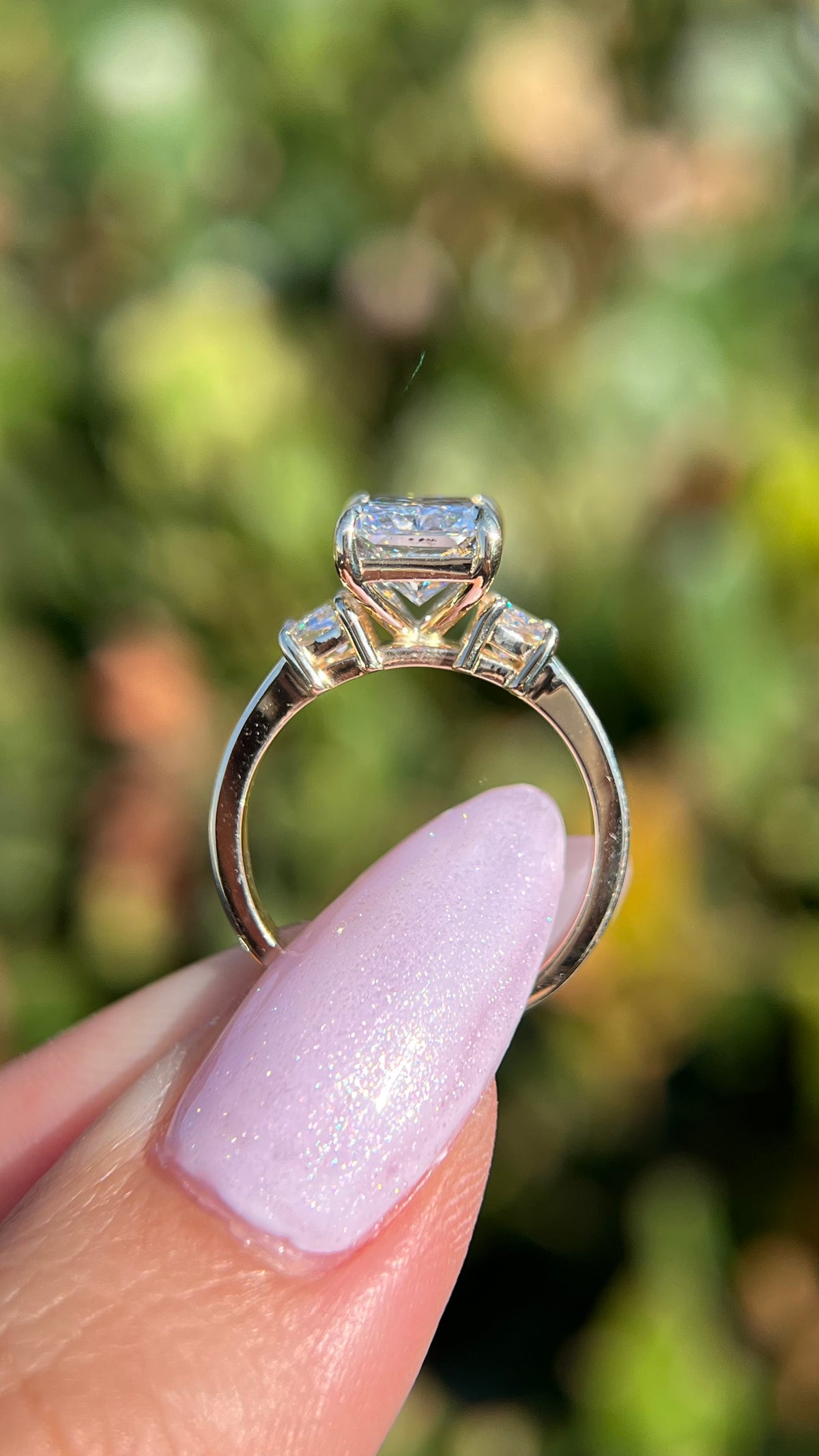 Shela 2.85ct F-VS1 Radiant Cut Lab Grown Diamond Engagement Ring 14K Gold