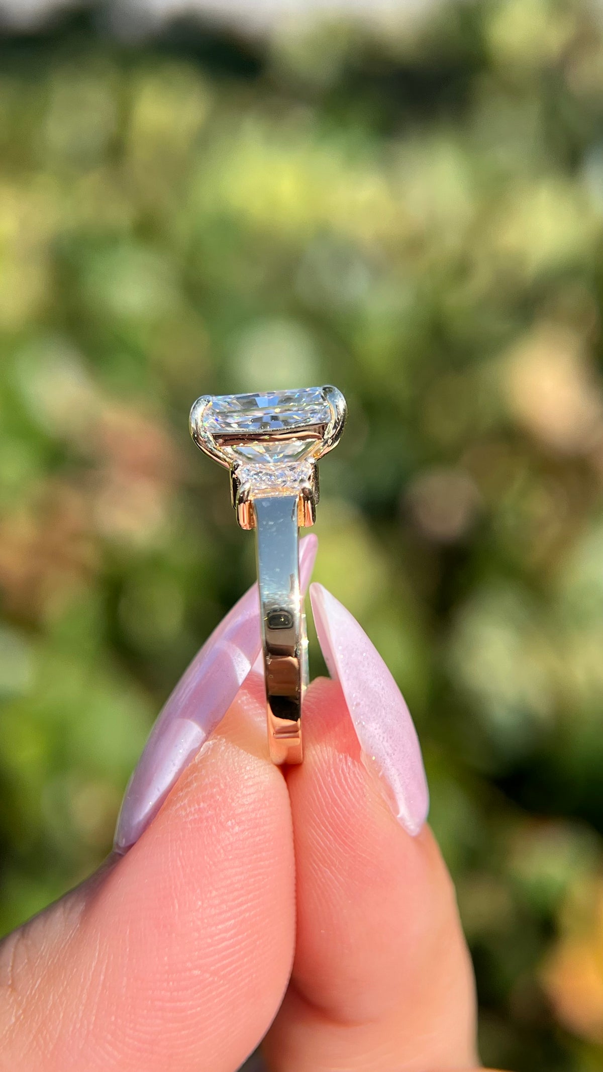 Shela 2.85ct F-VS1 Radiant Cut Lab Grown Diamond Engagement Ring 14K Gold