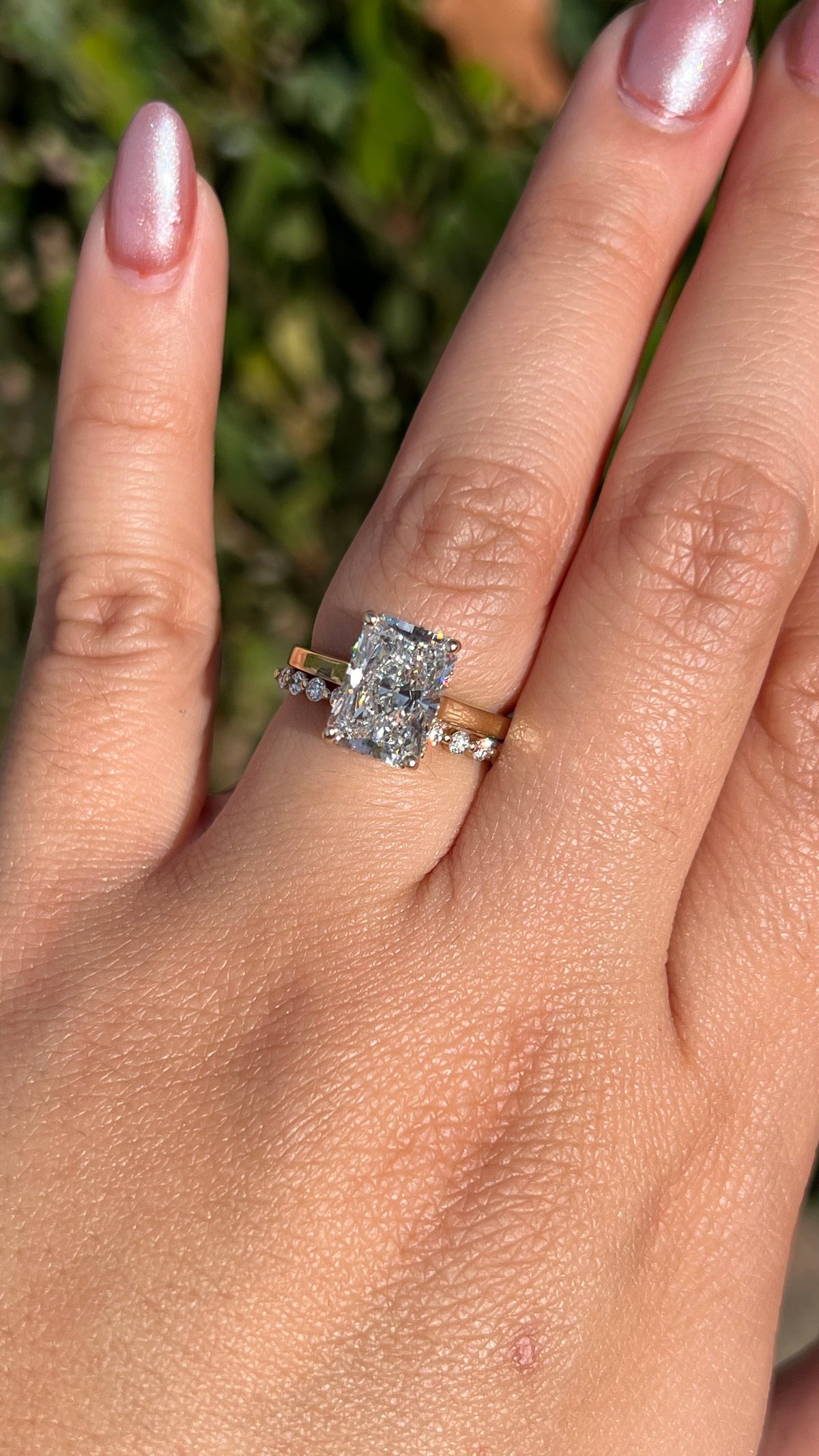 Ashlee 3.01ct F-VS1 Radiant Cut Lab Grown Diamond Engagement Ring 14K Gold