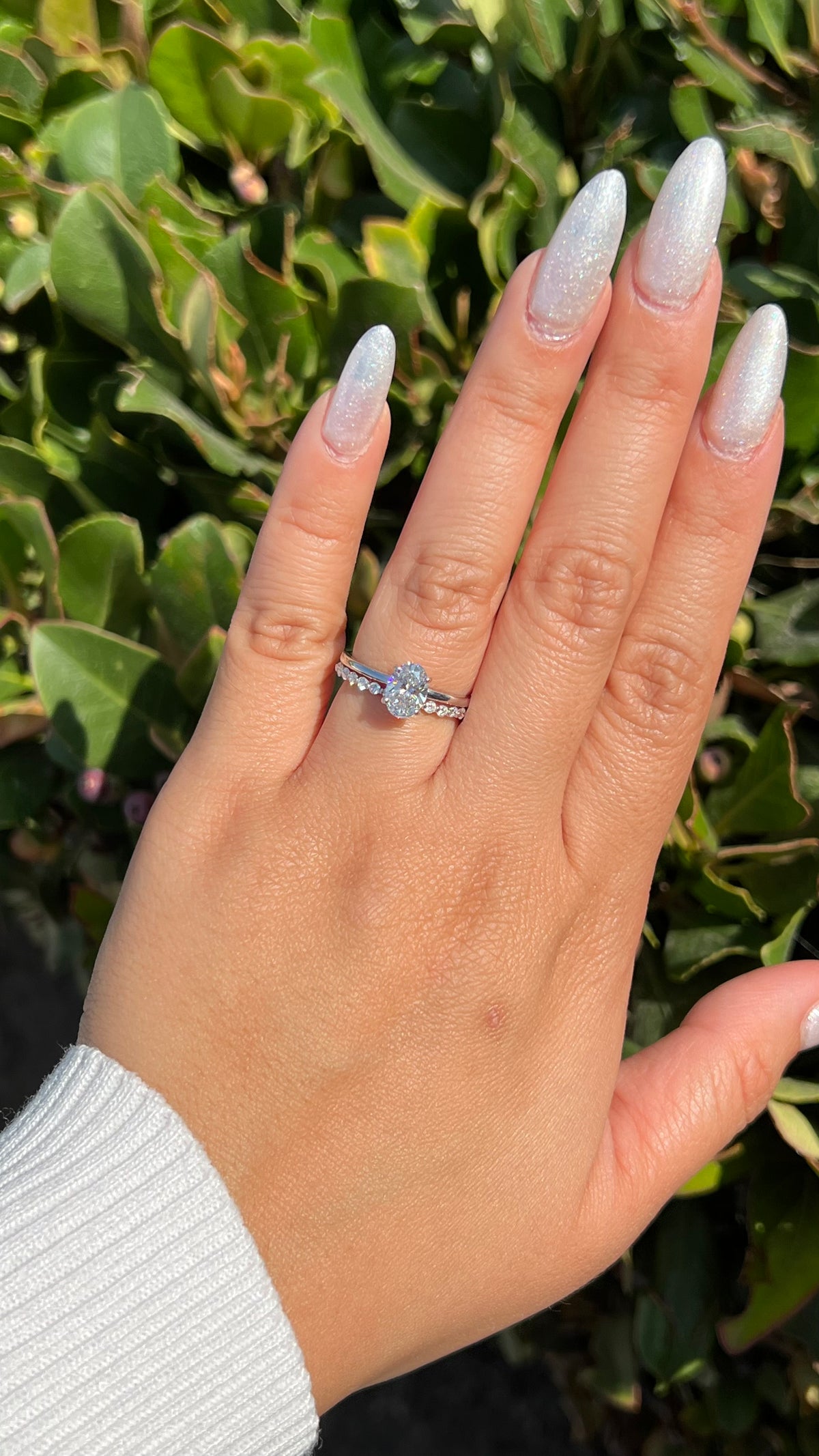 Evie 1.00ct E-VS1 Oval Cut Lab Grown Diamond Engagement Ring 14K Gold