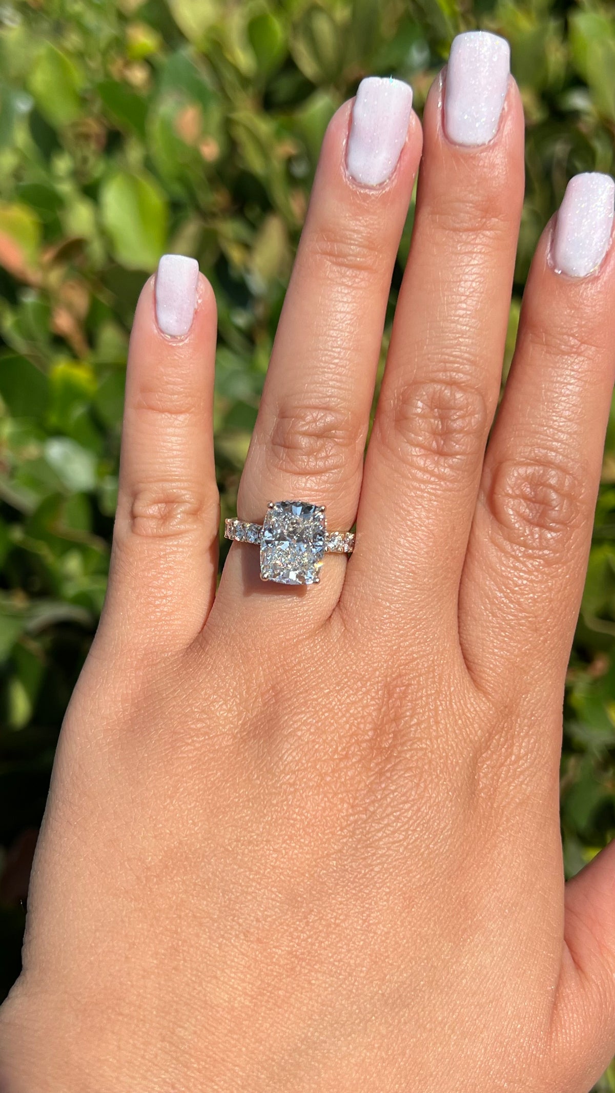 Jada 5.06ct E-VS1 Elongated Cushion Lab Diamond Engagement Ring 14K Gold