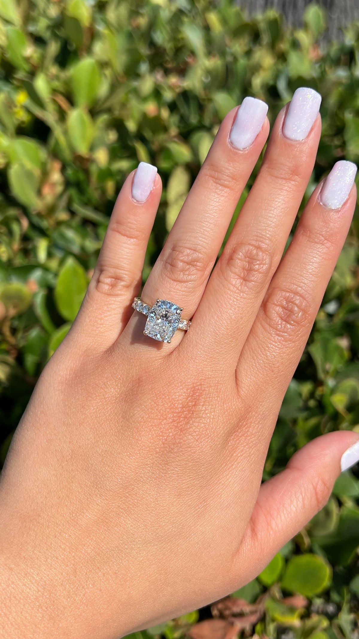 Jada 5.06ct E-VS1 Elongated Cushion Lab Diamond Engagement Ring 14K Gold