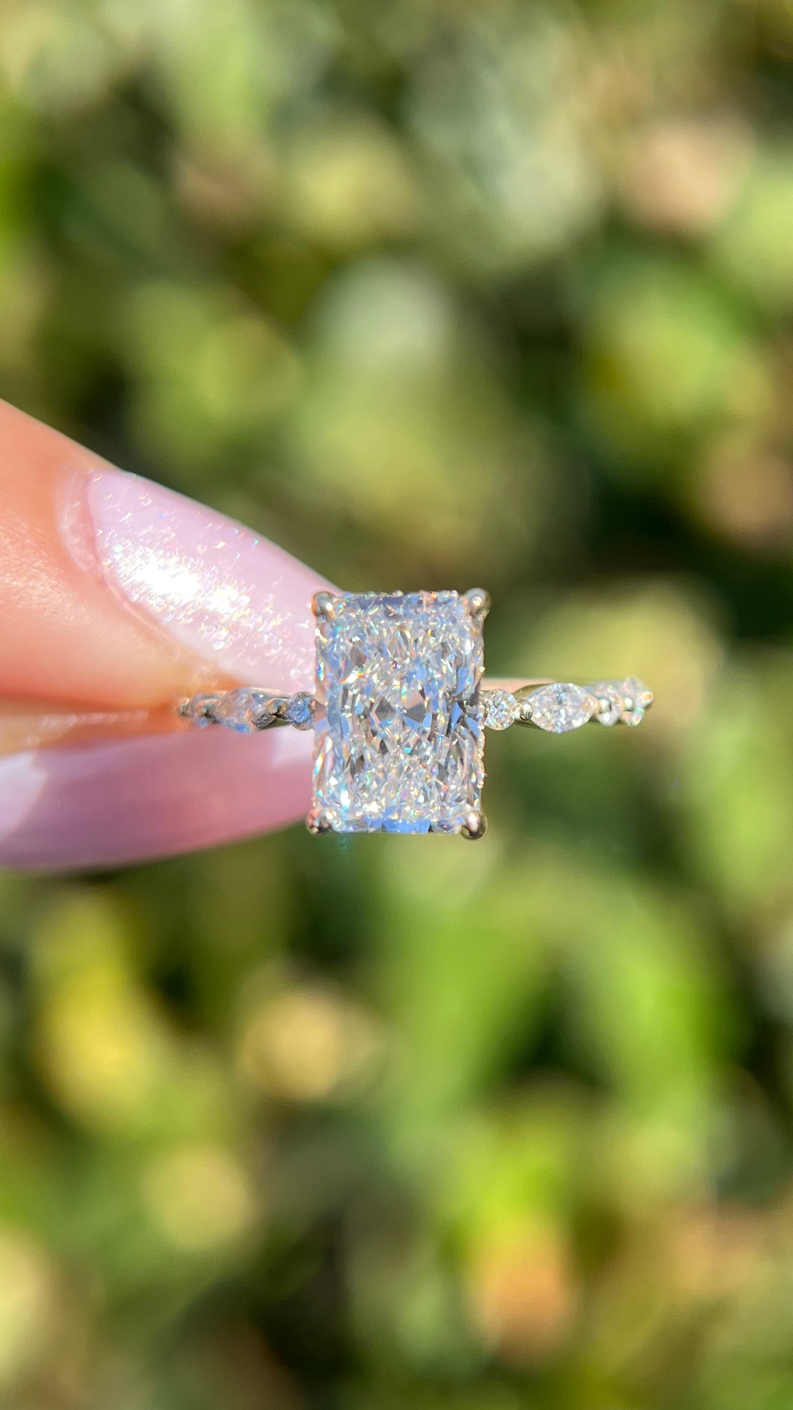 Mari 2.55ct E-VS1 Radiant Cut Lab Grown Diamond Engagement Ring 14K Gold