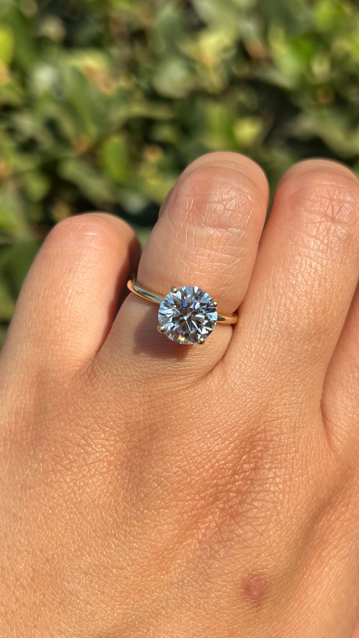 Evie 2.51ct E-VS1 Round Cut Lab Grown Diamond Engagement Ring 14K Gold