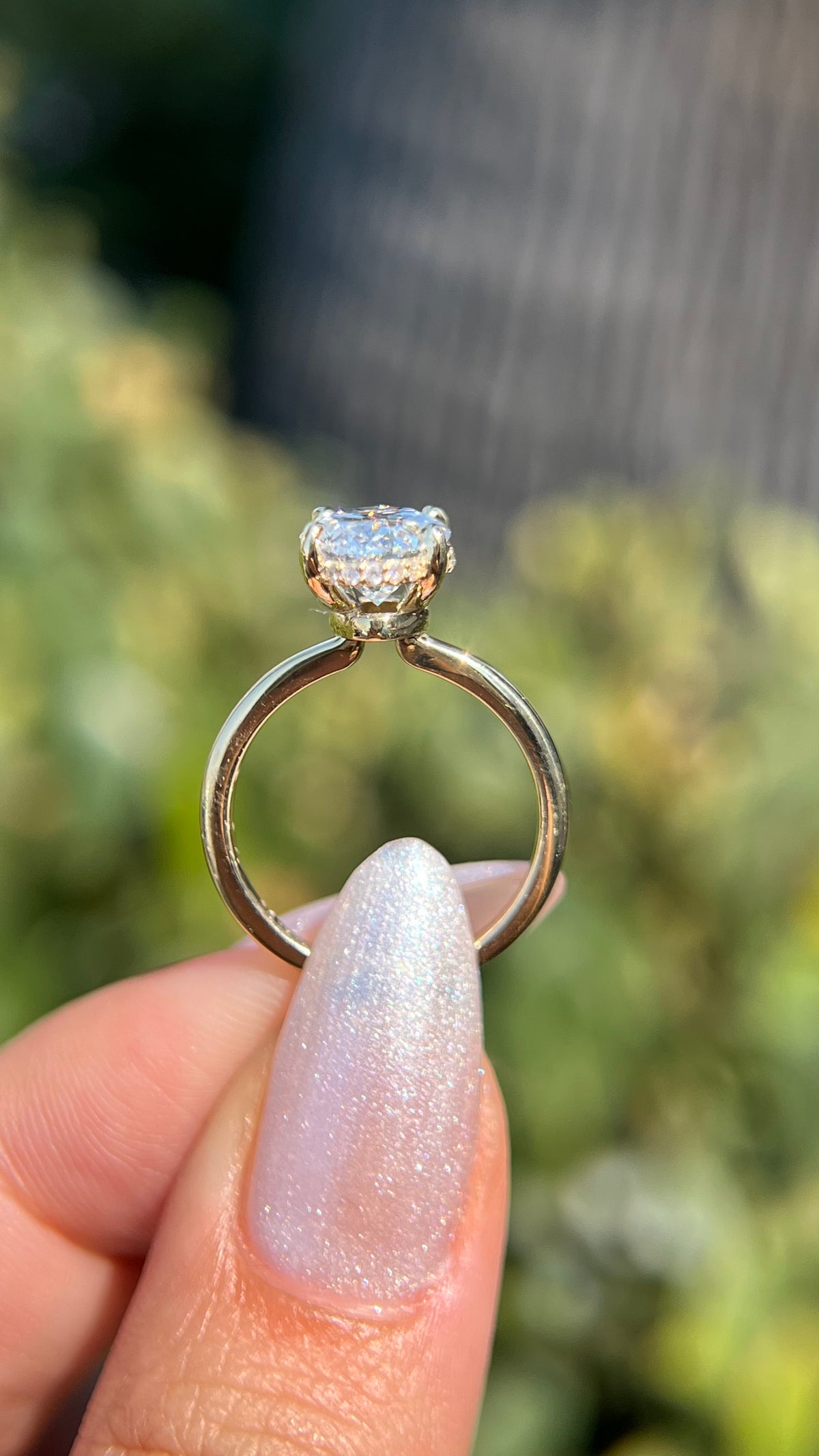 Kaia 2.20ct E-VS1 Oval Cut Lab Grown Diamond Engagement Ring 14K Gold