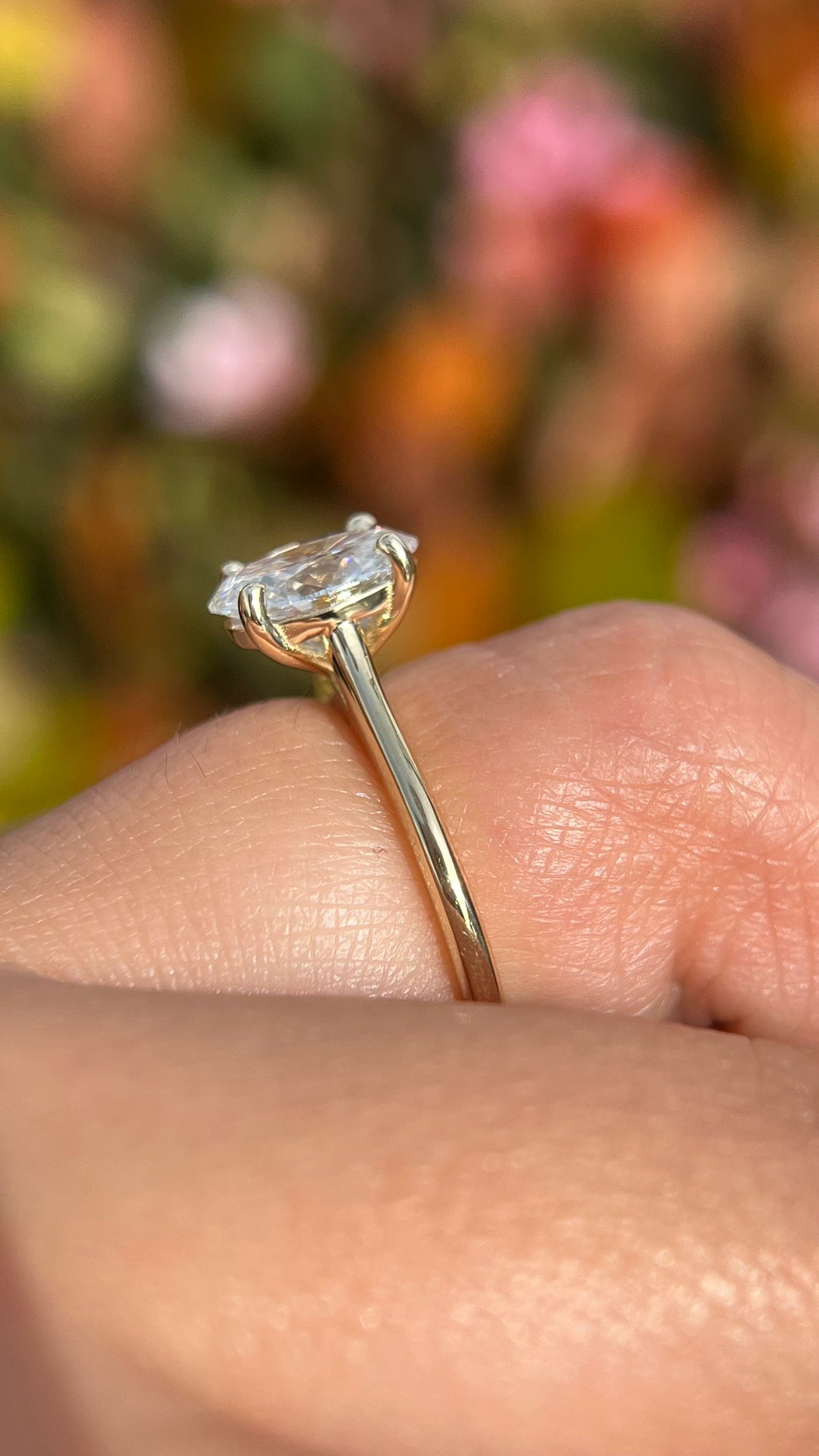 Ava 1.58ct E-VS1 Oval Cut Lab Grown Diamond Engagement Ring 14K Gold