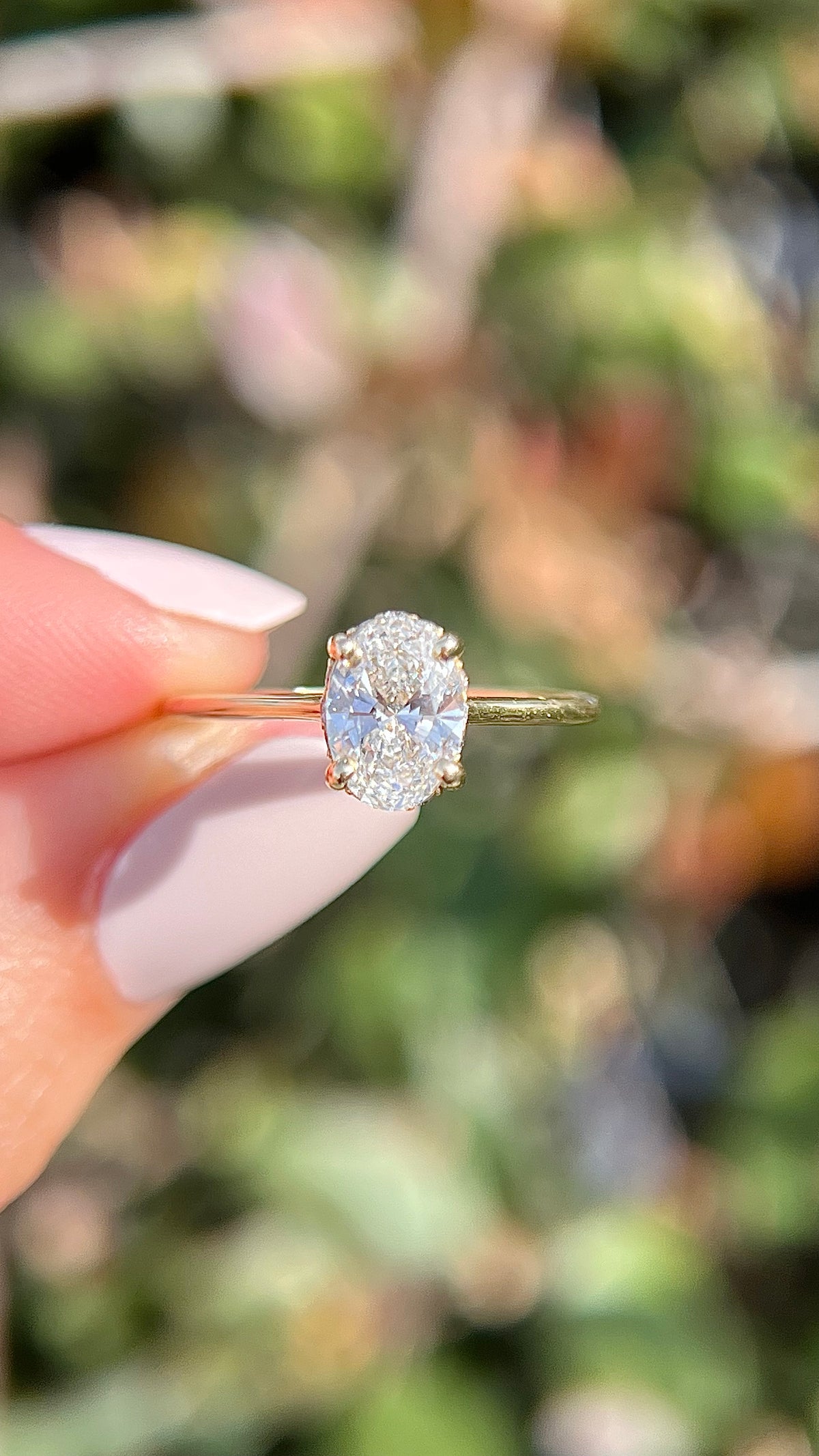 Ava 1.00ct E-SI1 Oval Cut Lab Grown Diamond Engagement Ring 14K Gold