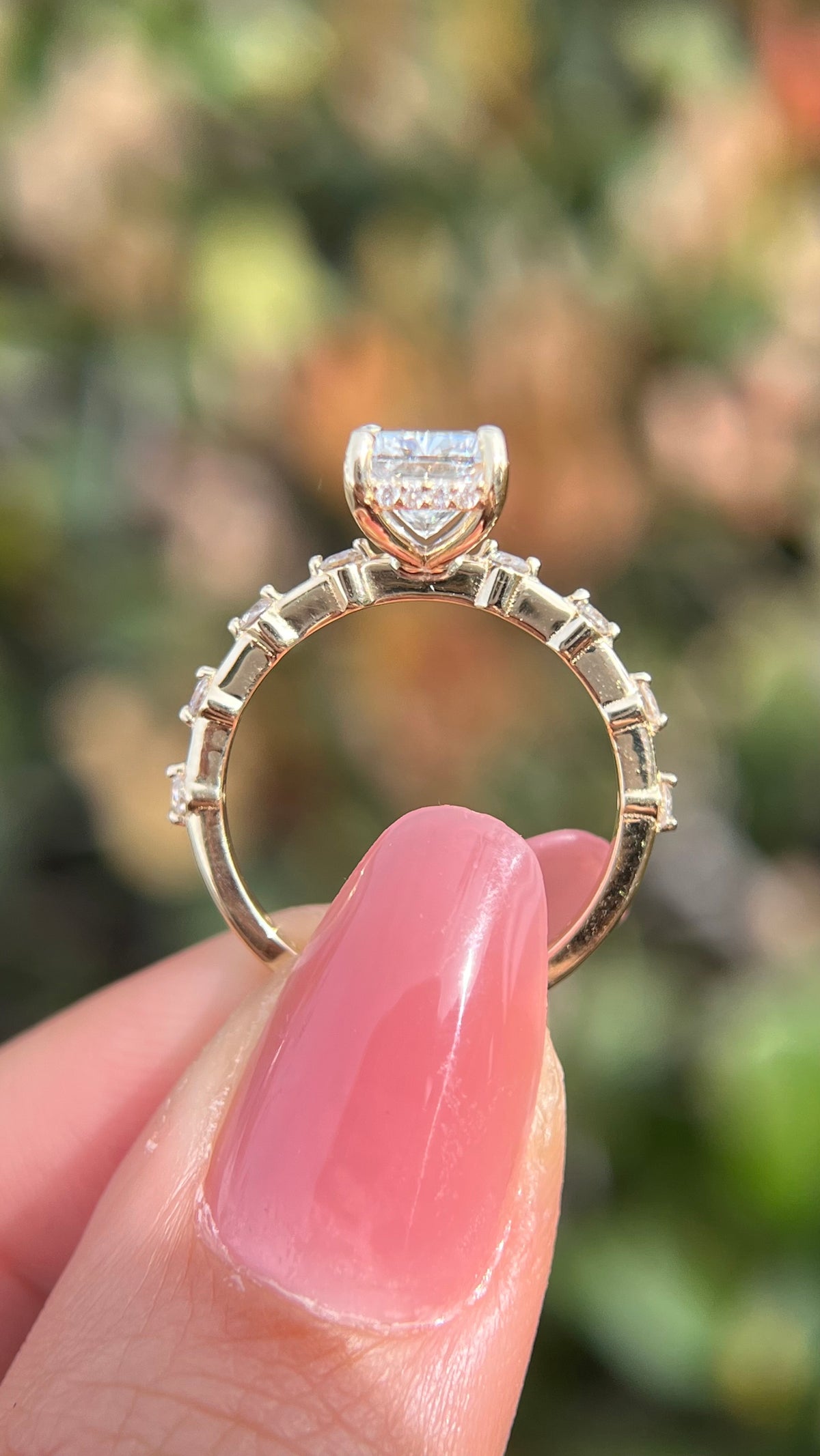 Bella 1.76ct G-SI1 Cushion Cut Lab Grown Diamond Engagement Ring 14K Gold