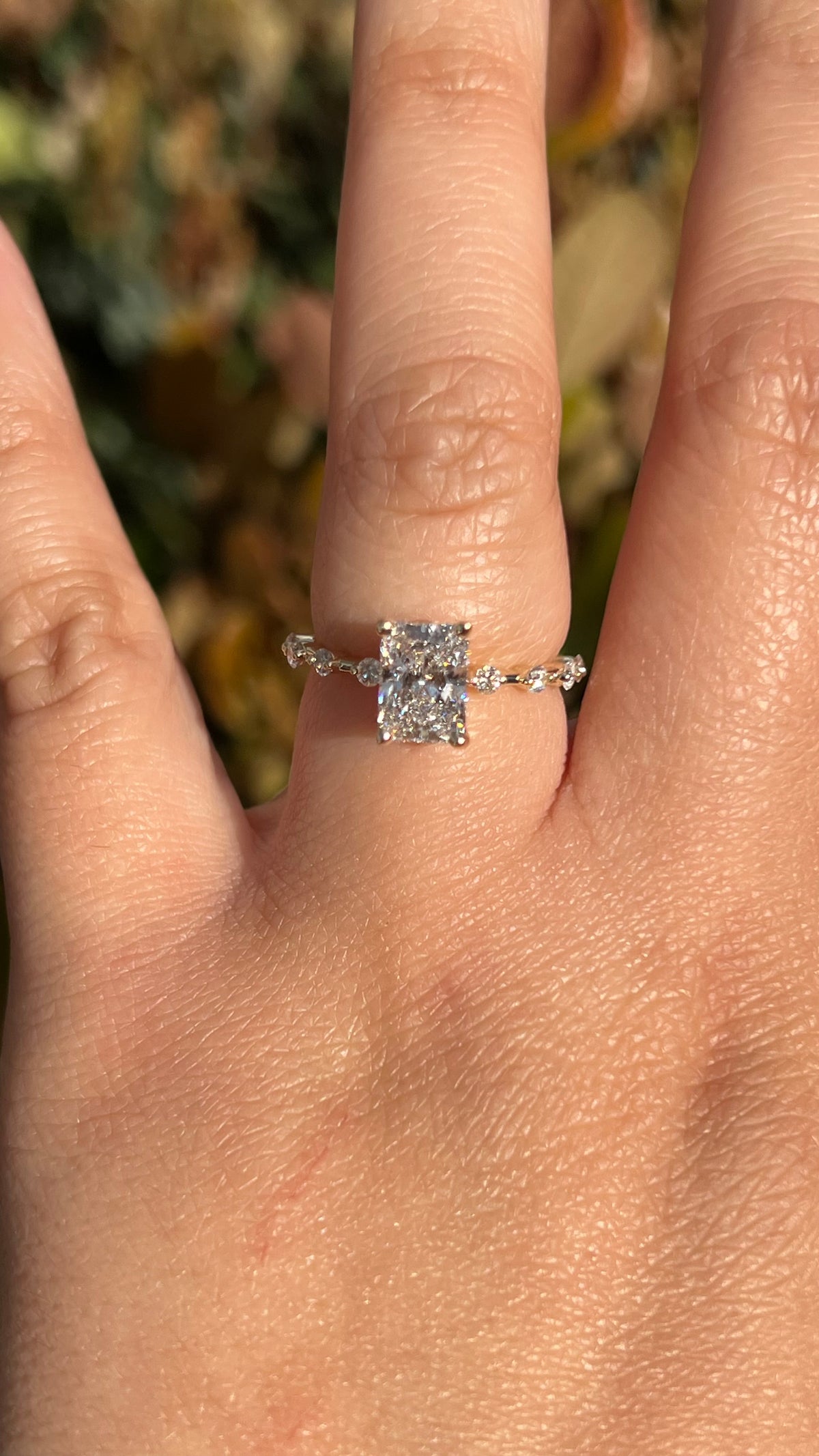 Bella 1.51ct E-VS1 Radiant Cut Lab Grown Diamond Engagement Ring 14K Gold