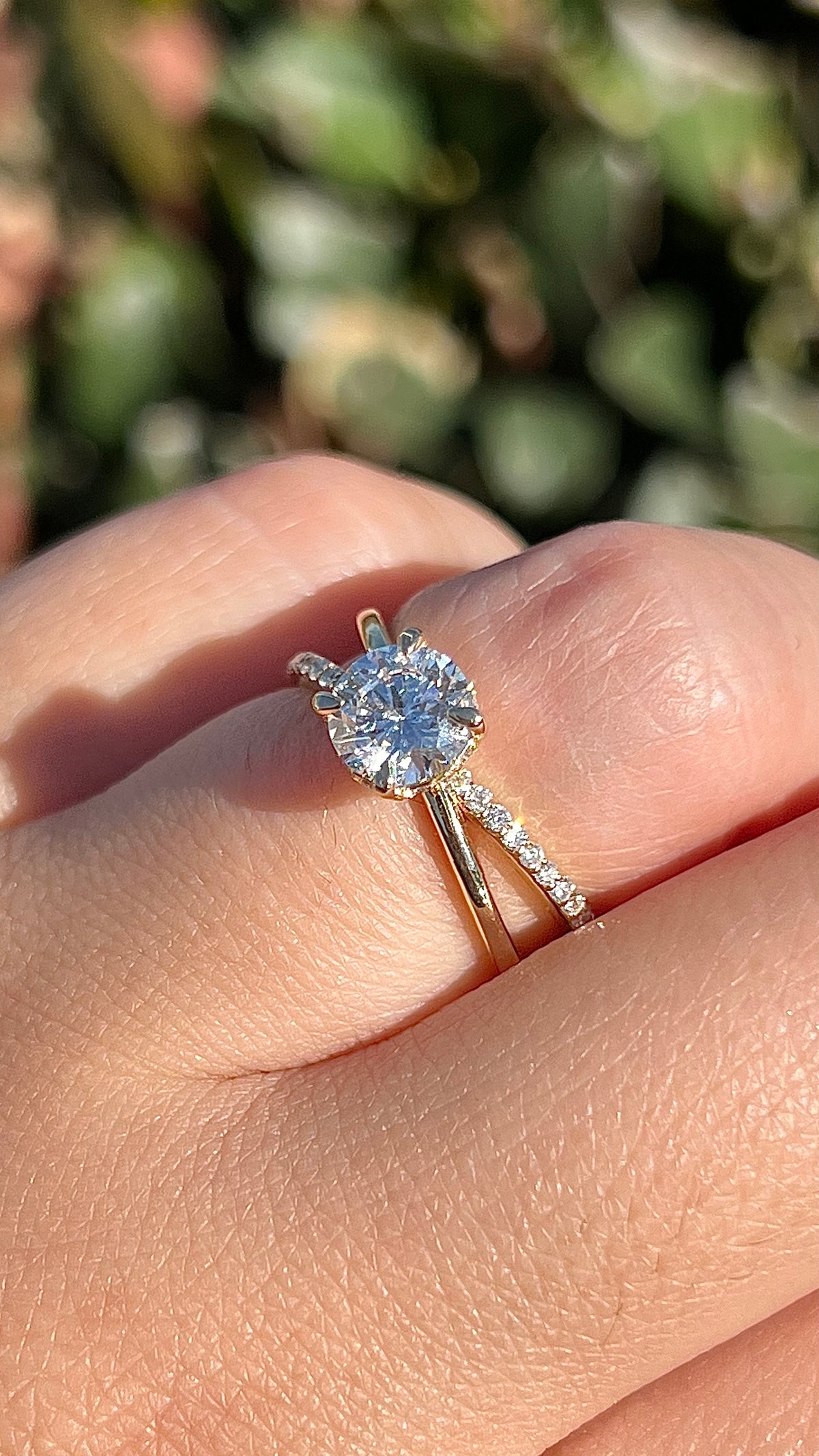 Chloe 1.08ct E-VS1 Round Cut Lab Grown Diamond Engagement Ring 14K Gold