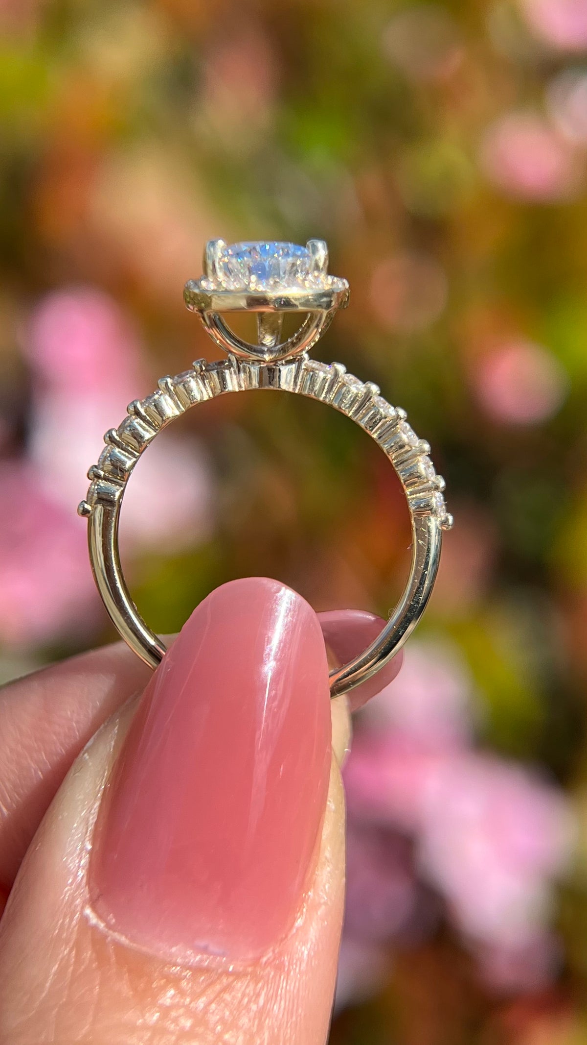 Iris 1.01ct E-VS1 Pear Cut Lab Grown Diamond Engagement Ring 14K Gold