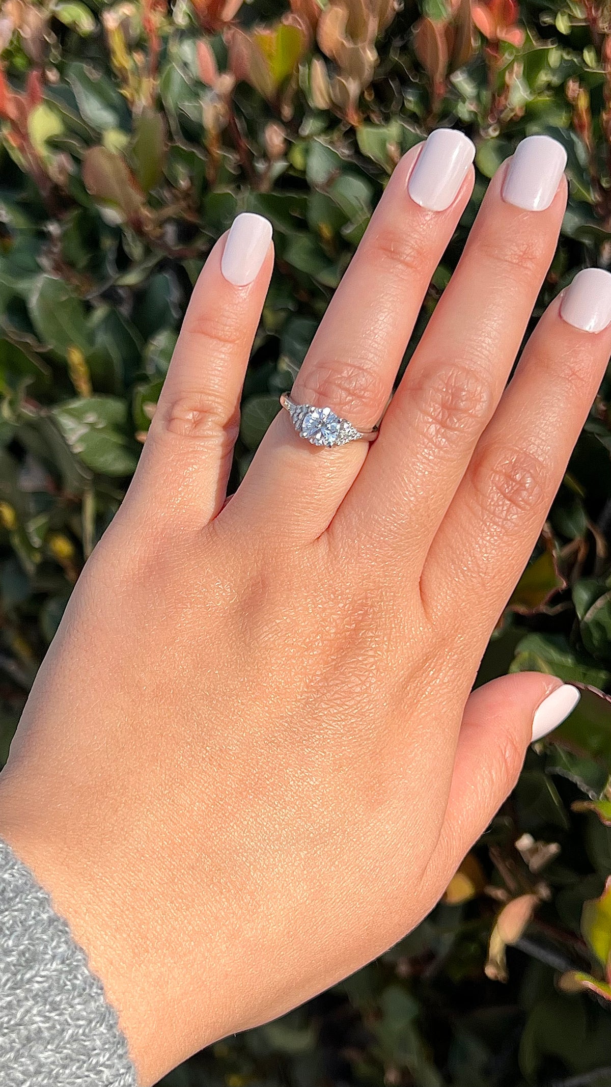 Ivory 1.08ct E-VS1 Round Cut Lab Grown Diamond Engagement Ring 14K Gold