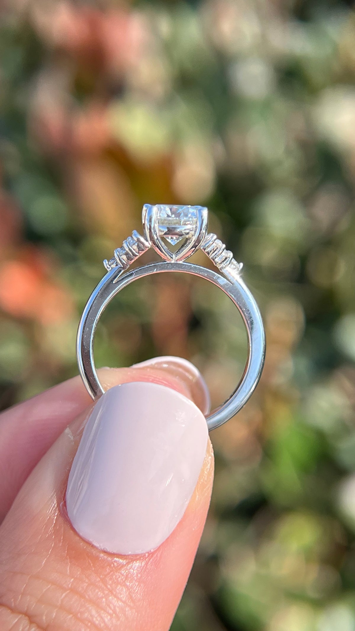 Ivory 1.08ct E-VS1 Round Cut Lab Grown Diamond Engagement Ring 14K Gold