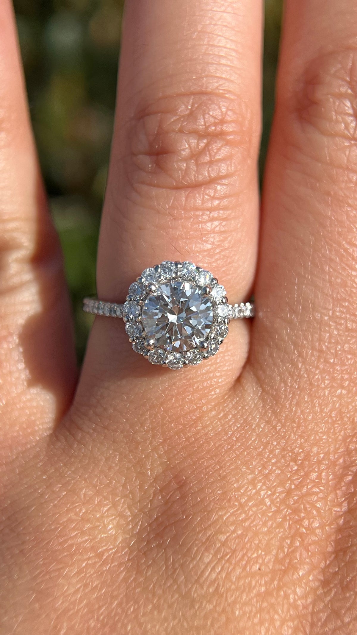 Kayla 1.90ct E-VS1 Round Cut Lab Grown Diamond Engagement Ring 14K Gold