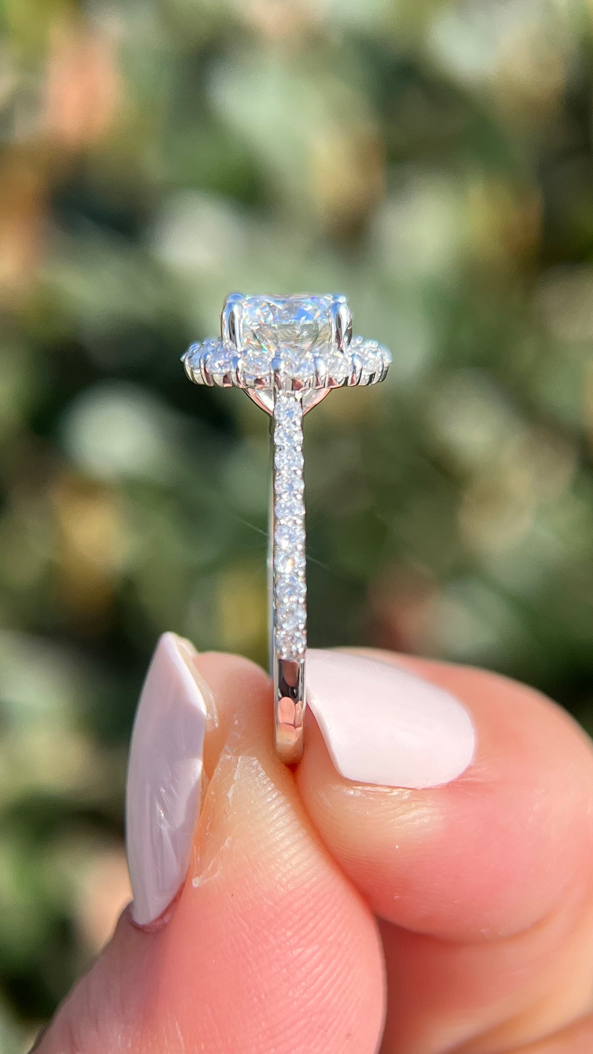 Kayla 1.90ct E-VS1 Round Cut Lab Grown Diamond Engagement Ring 14K Gold